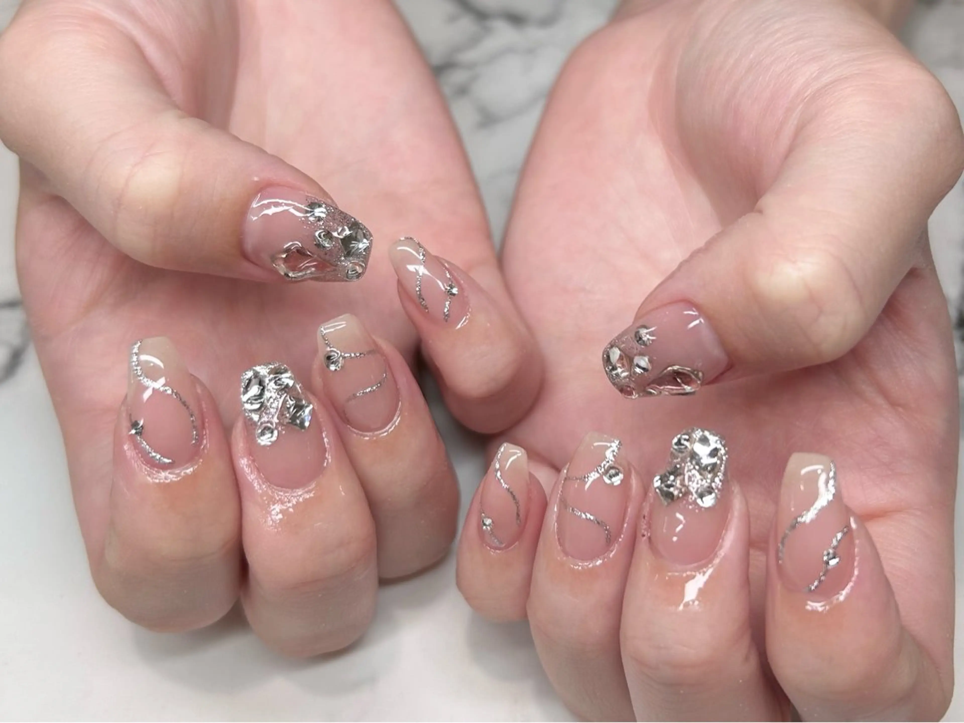 ネイル arc ヨコカワのネイルデザイン