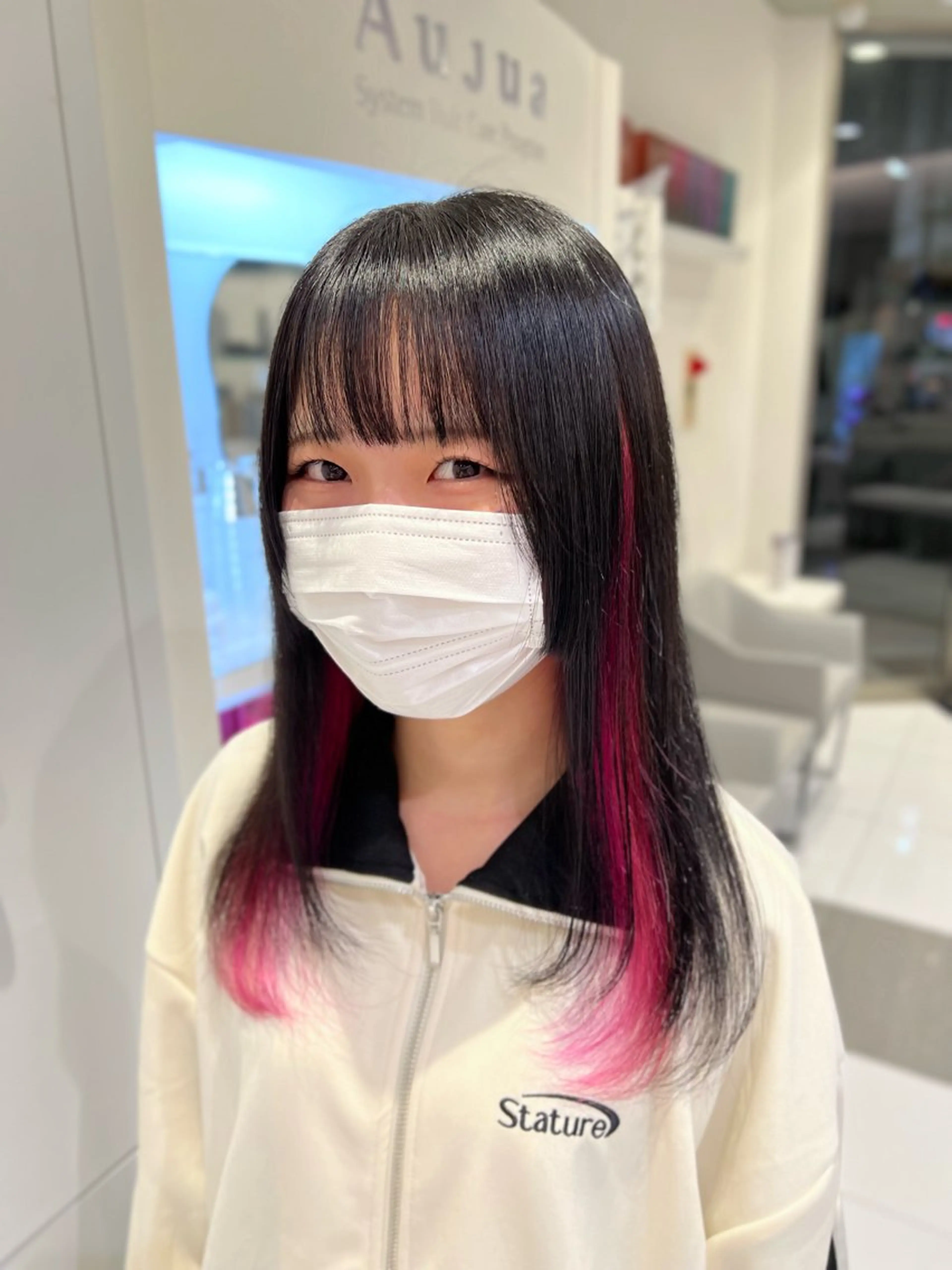 ロング 顔周りカット レイヤーカット Yuka/Aujua ソムリエ/髪質改善のヘアスタイル