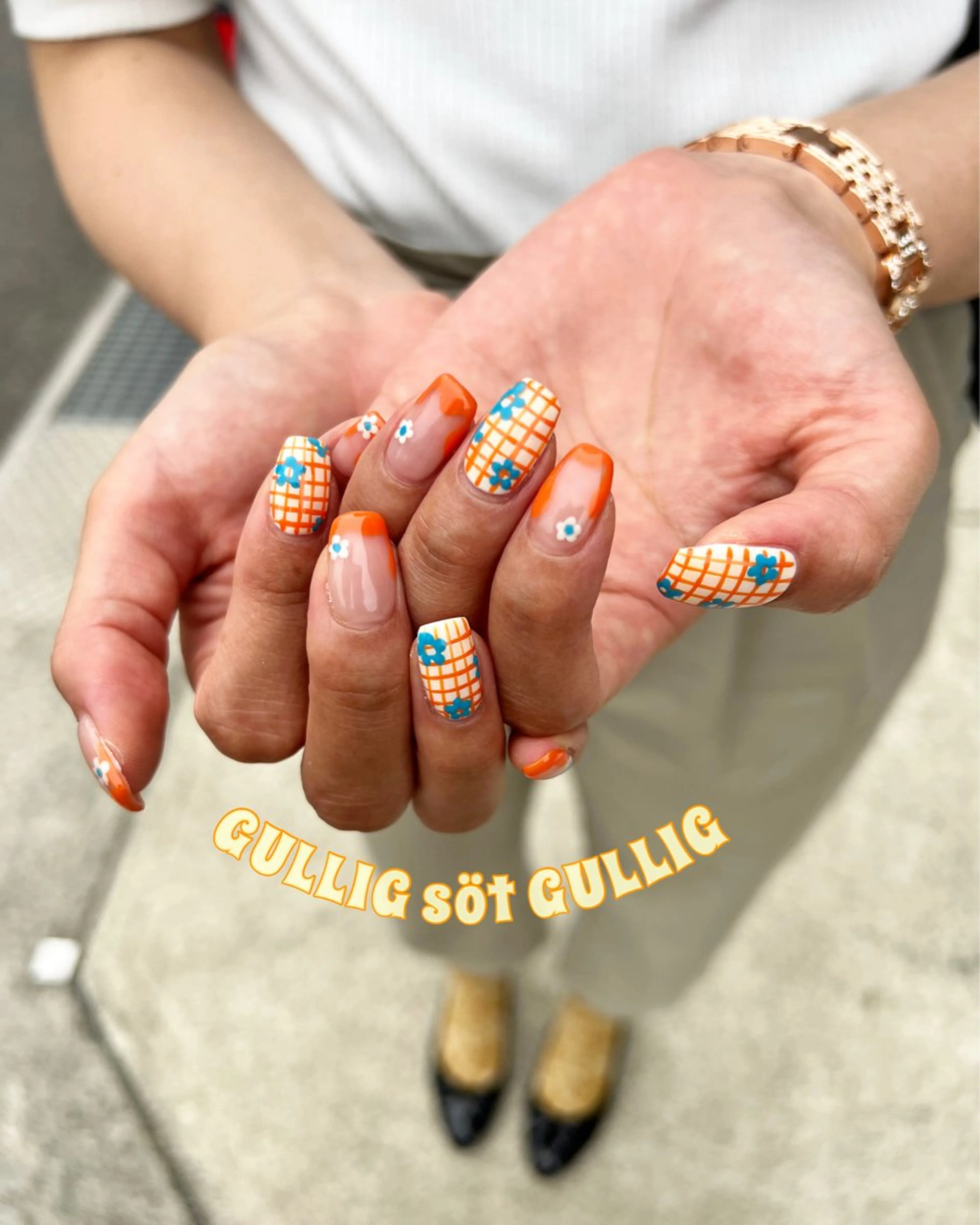 ネイル ハンドネイル フットネイル GULLIG söt GULLIGのネイルデザイン