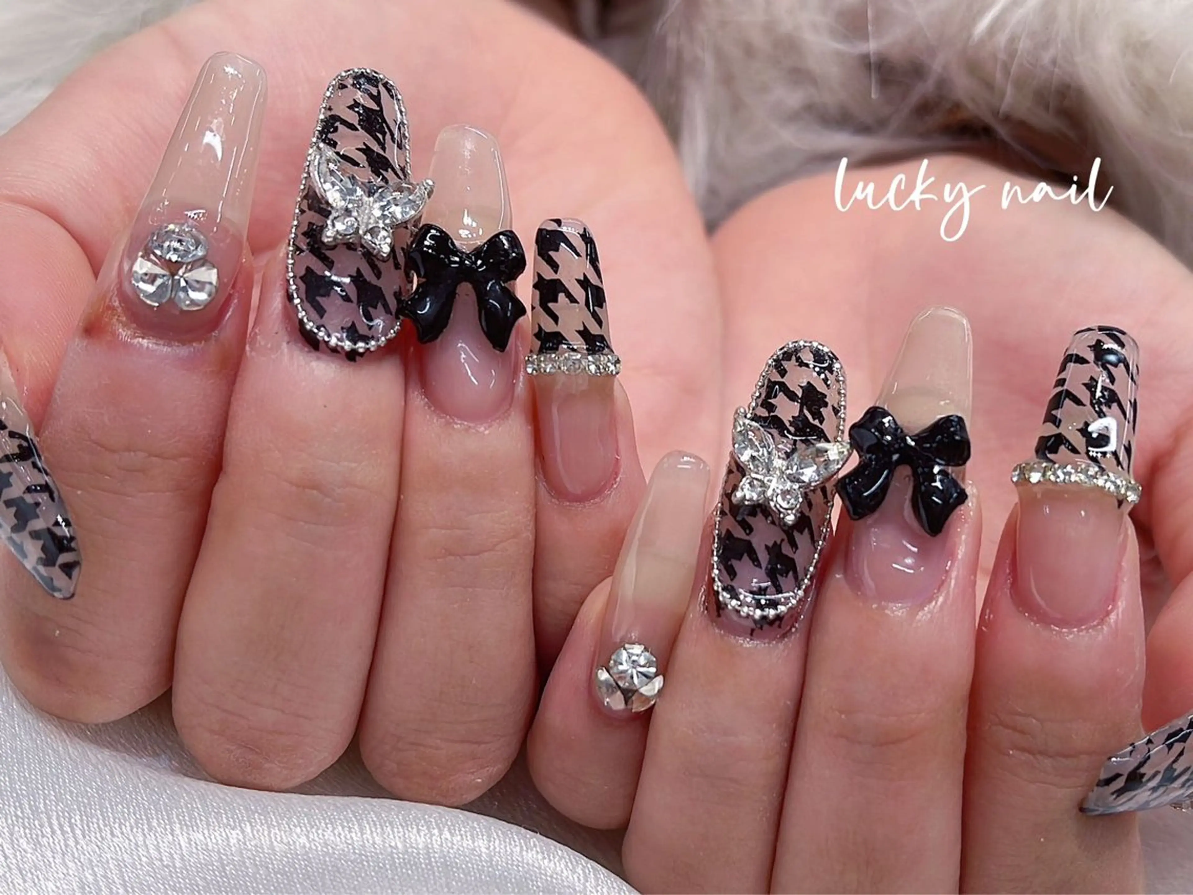 ネイル チークネイル 長さ出し ジェルネイル マグネットネイル 持ち込み Lucky nail  小林和希のネイルデザイン