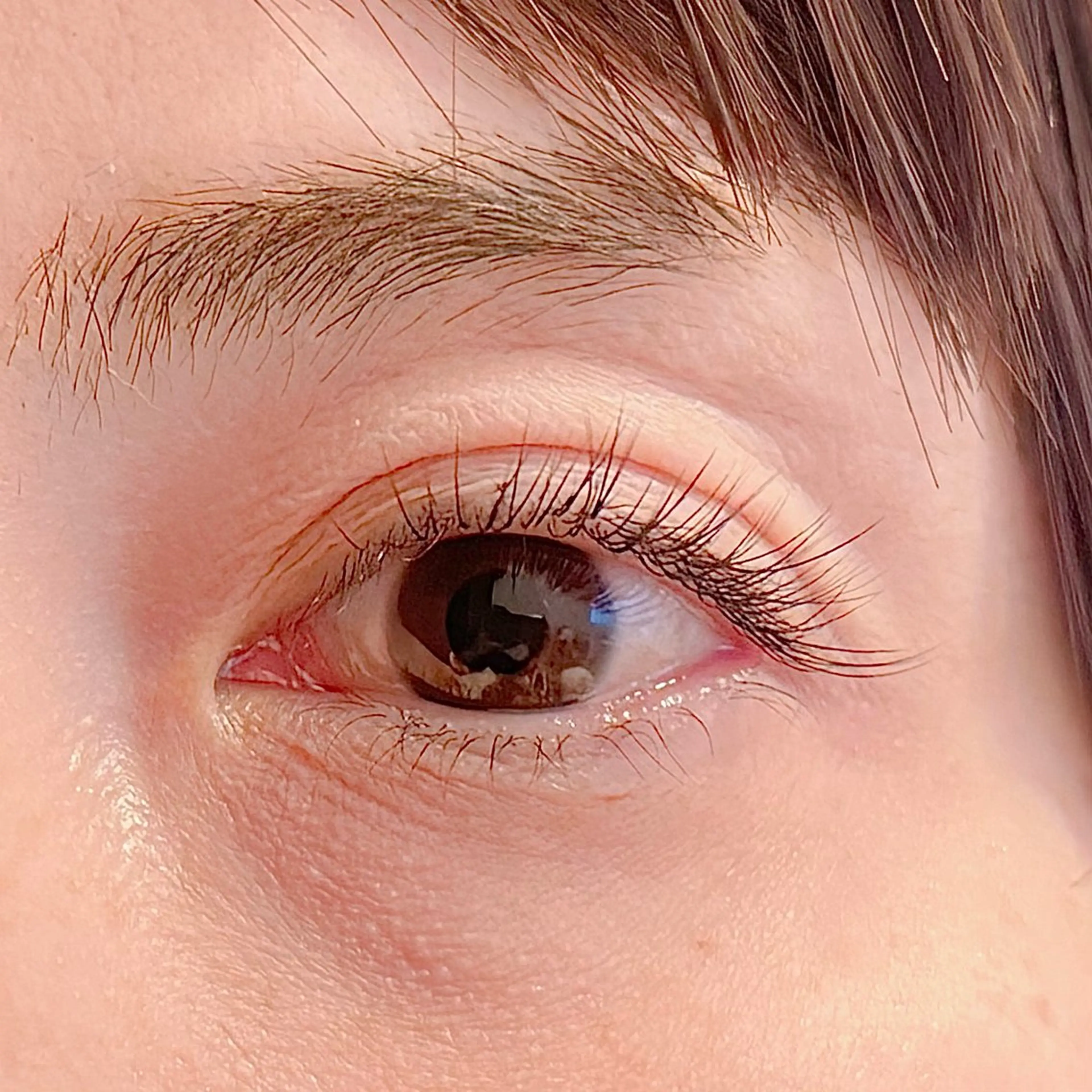 マツエク・マツパ ナチュラル セクシー U eのネイルデザイン