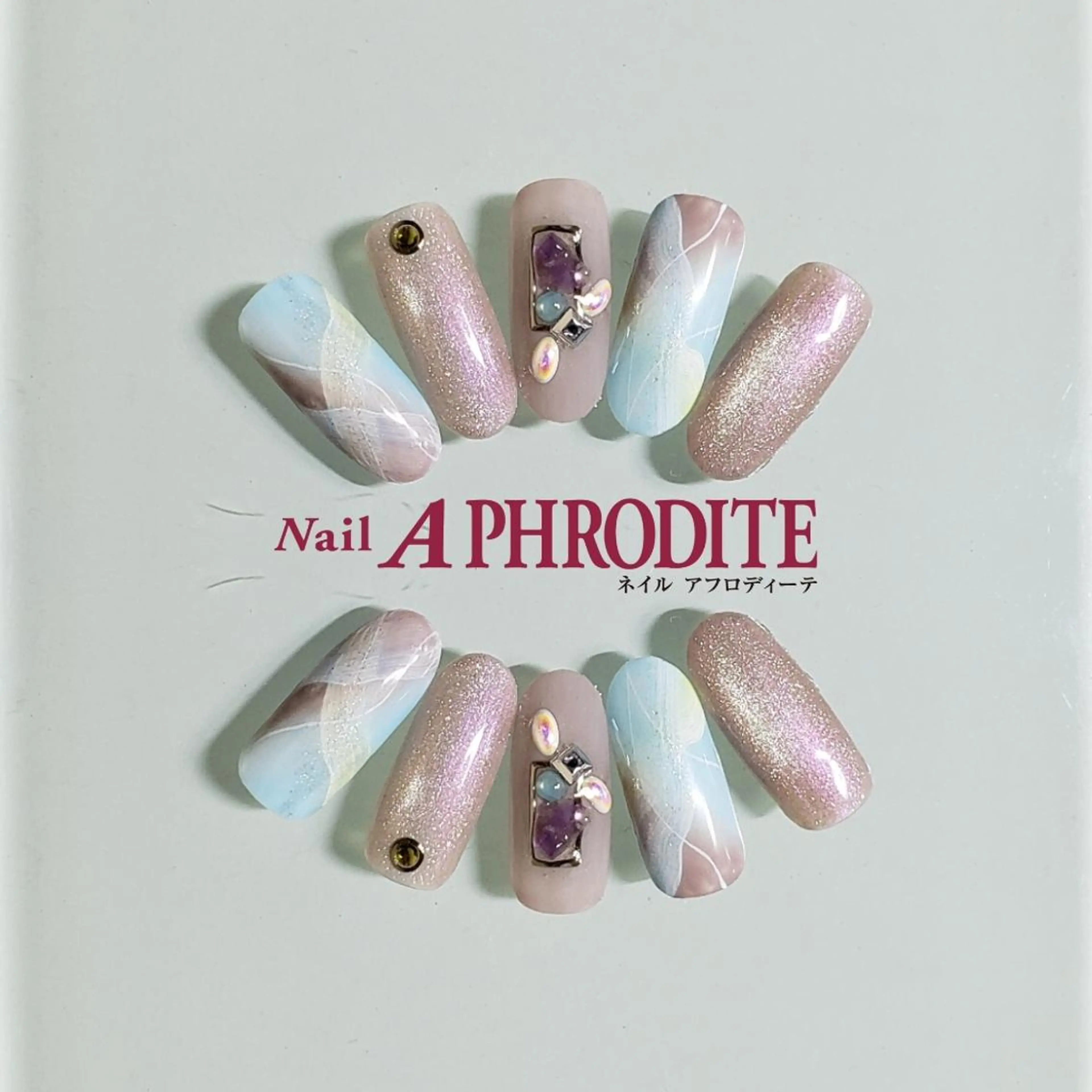 ネイル ジェルネイル ニュアンスネイル ソフトジェル ハンドネイル Nail Aphroditeのネイルデザイン