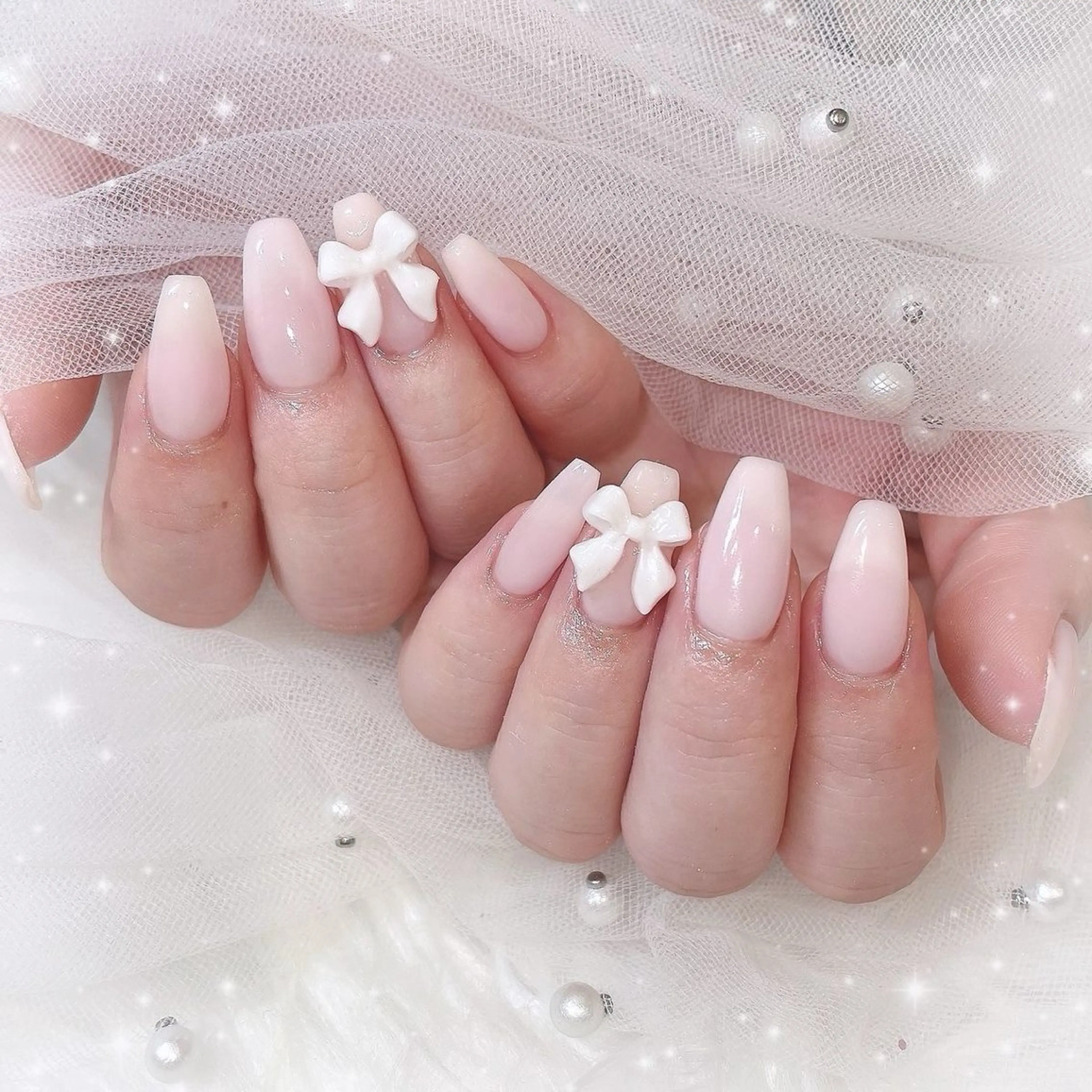 カラー グラデーションカラー ピンクカラー ハンドネイル AIN Nailのネイルデザイン