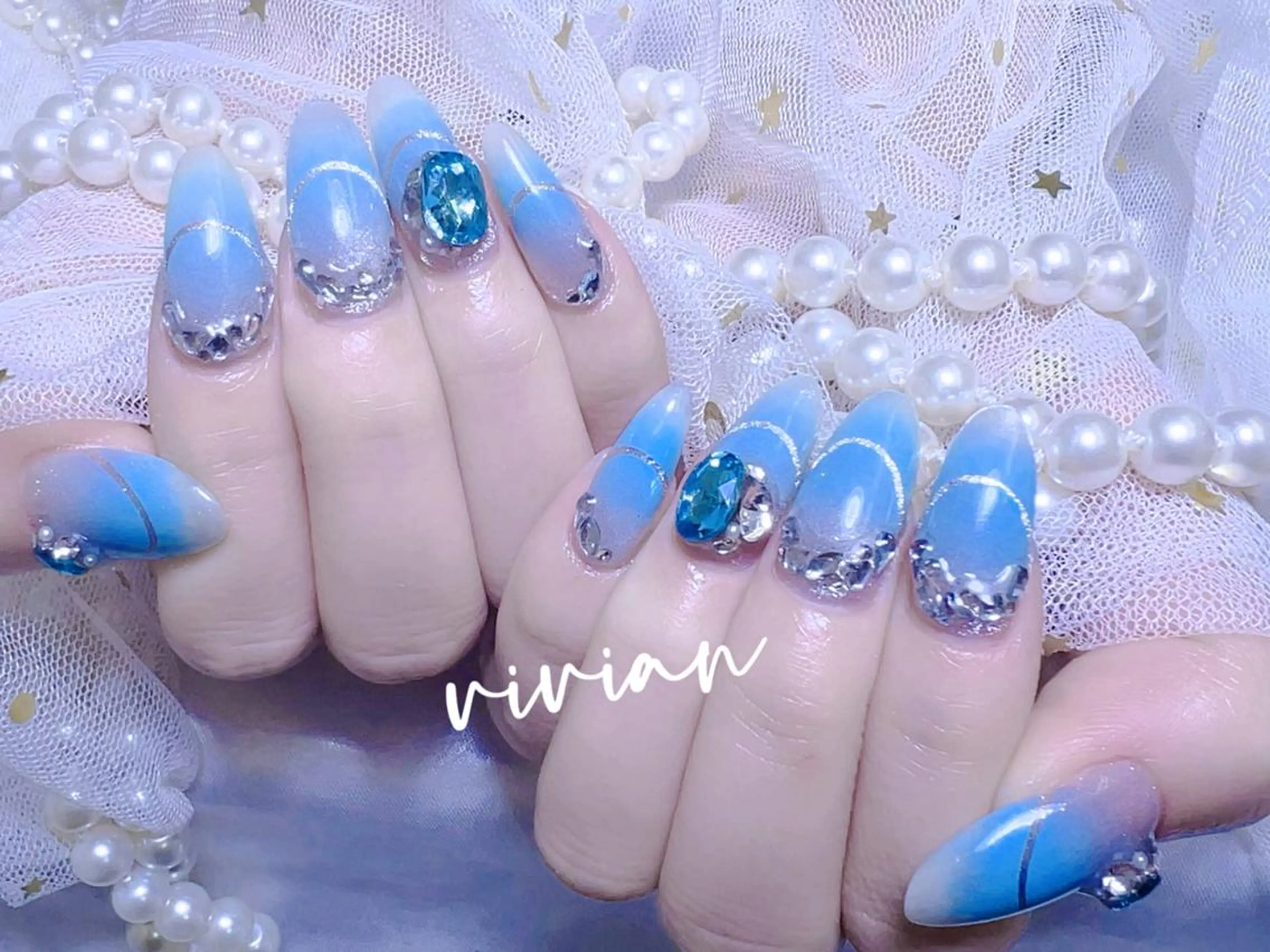 ネイル VIVIAN エイのネイルデザイン