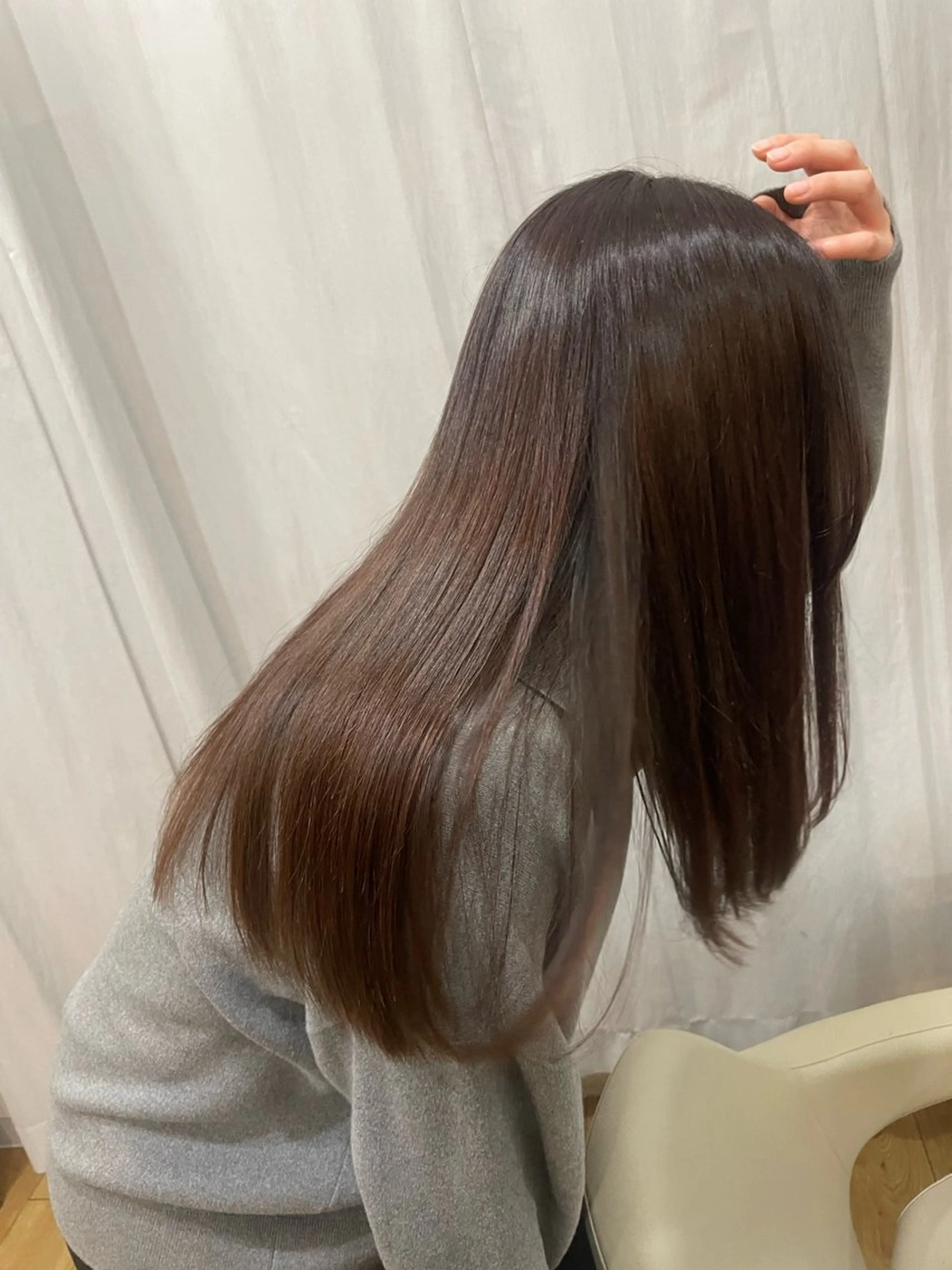 ロング カラー ブラウンカラー ピンクカラー ピンクブラウン momoka ［pejite]のヘアスタイル