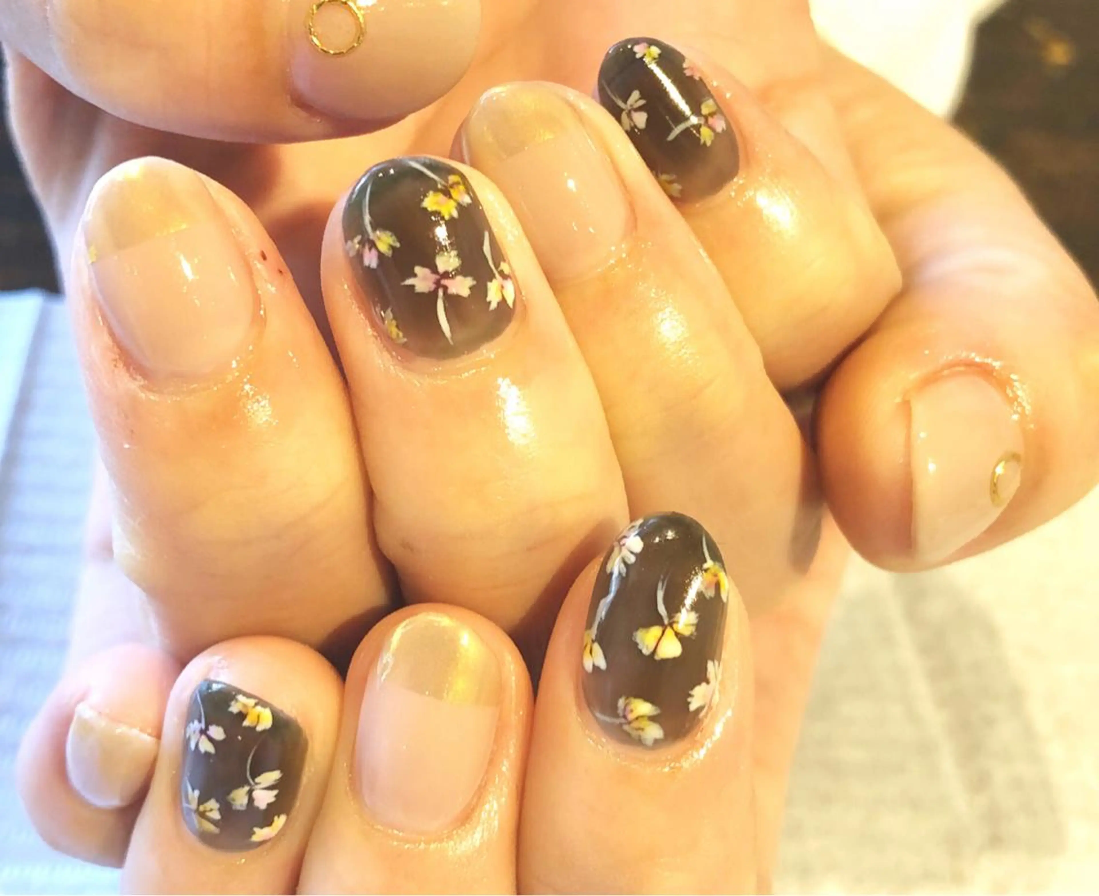 ネイル フラワーネイル フレンチネイル ミラーネイル TRAM-nail moriizumiのネイルデザイン