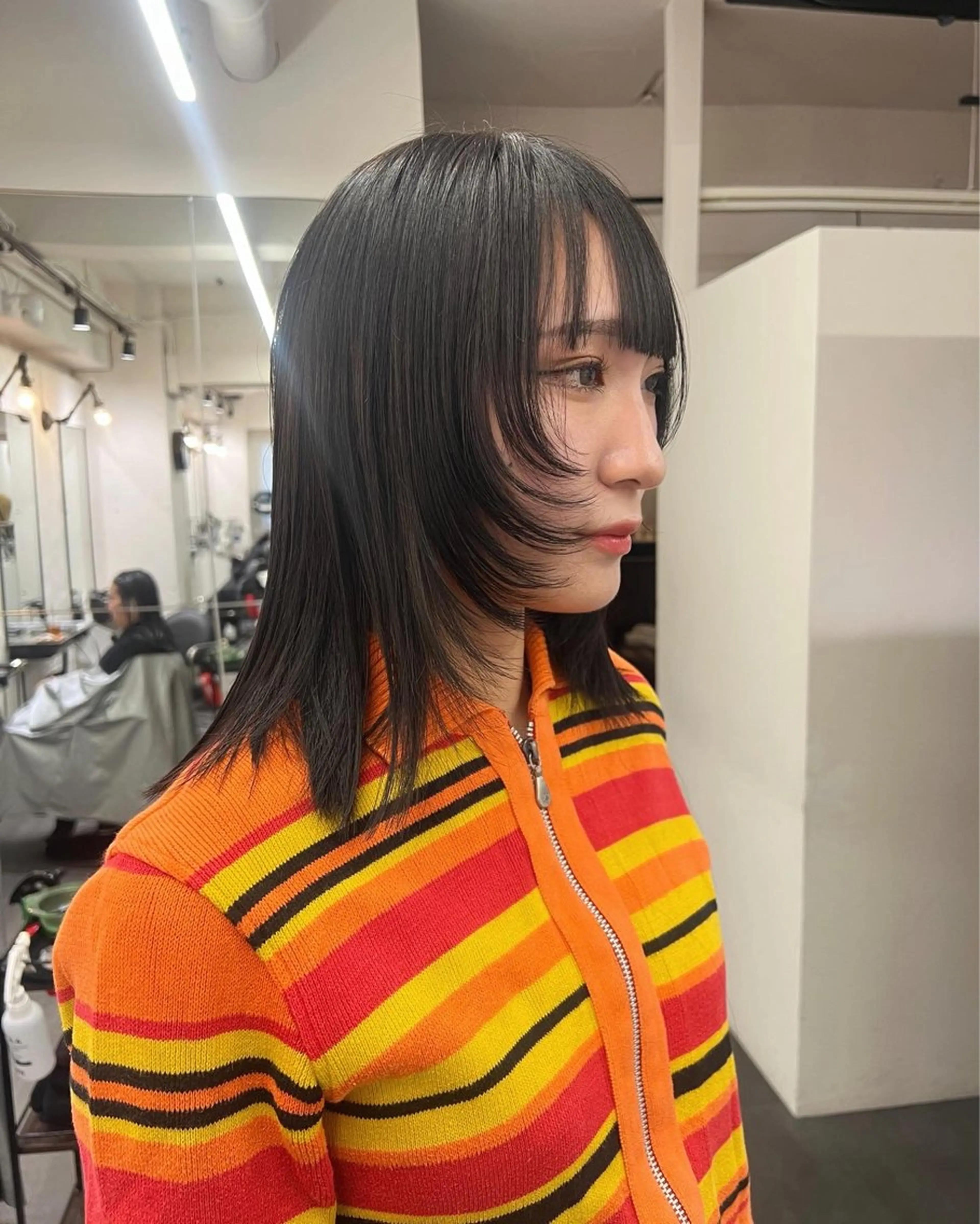 ミディアム カラー 顔まわりレイヤー レイヤーカット ウルフカット ウルフレイヤーカット /チヒロのヘアスタイル