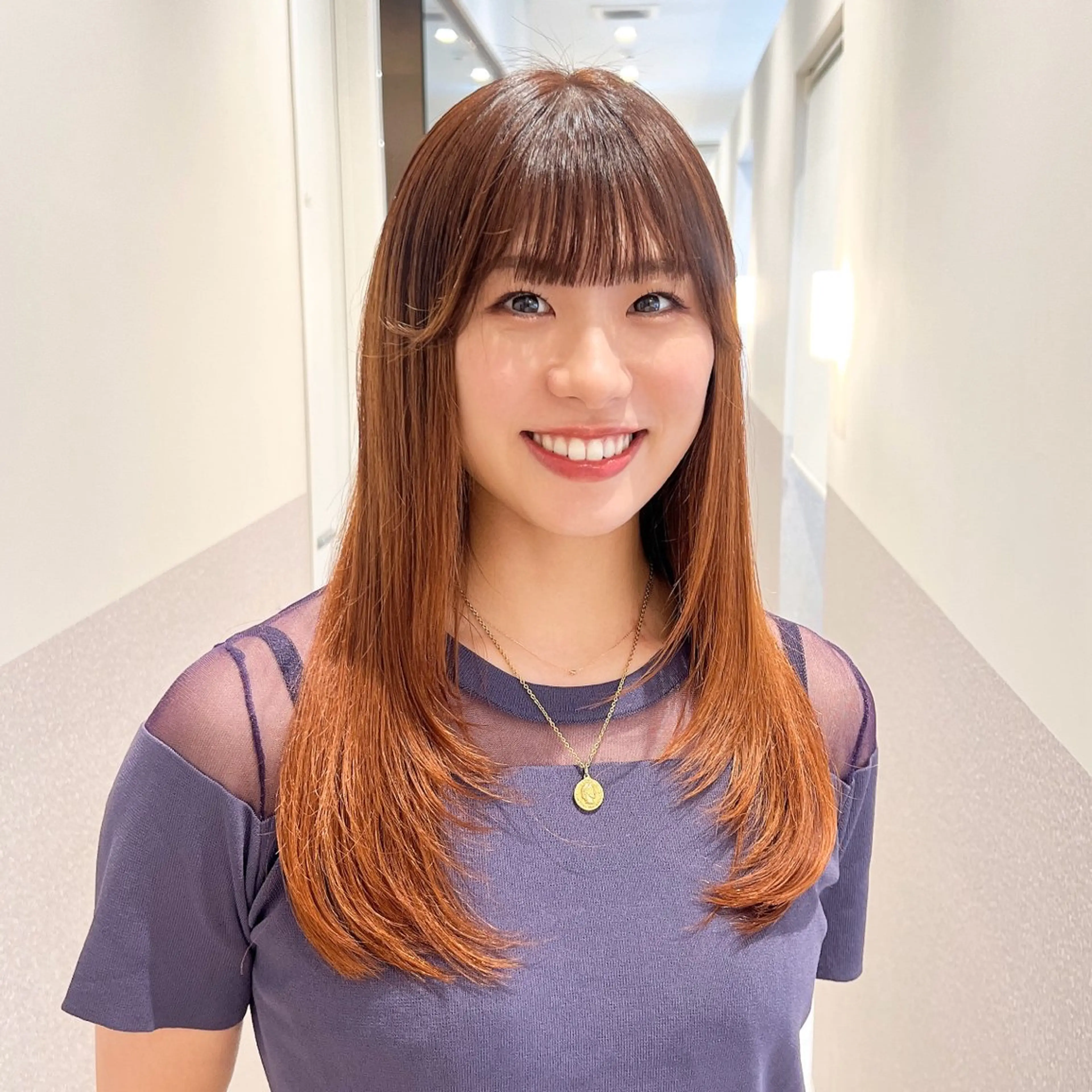 ロング カラー グラデーションカラー レイヤーカット カット ヘアカラー 🩵ブリーチカラー 🐈MIORI🩵のヘアスタイル