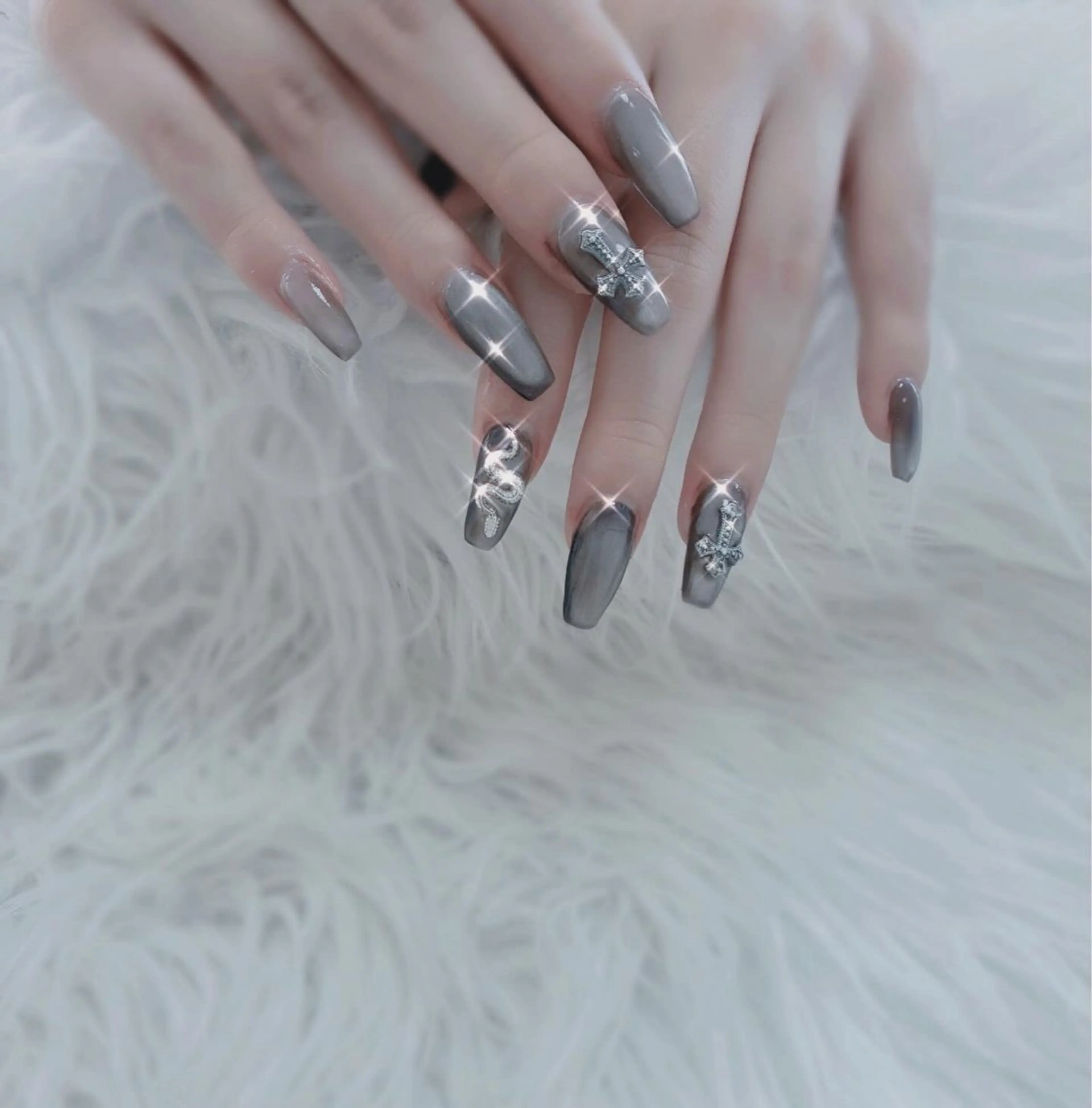 ネイル ハンドネイル ESPOIR Ｎのネイルデザイン