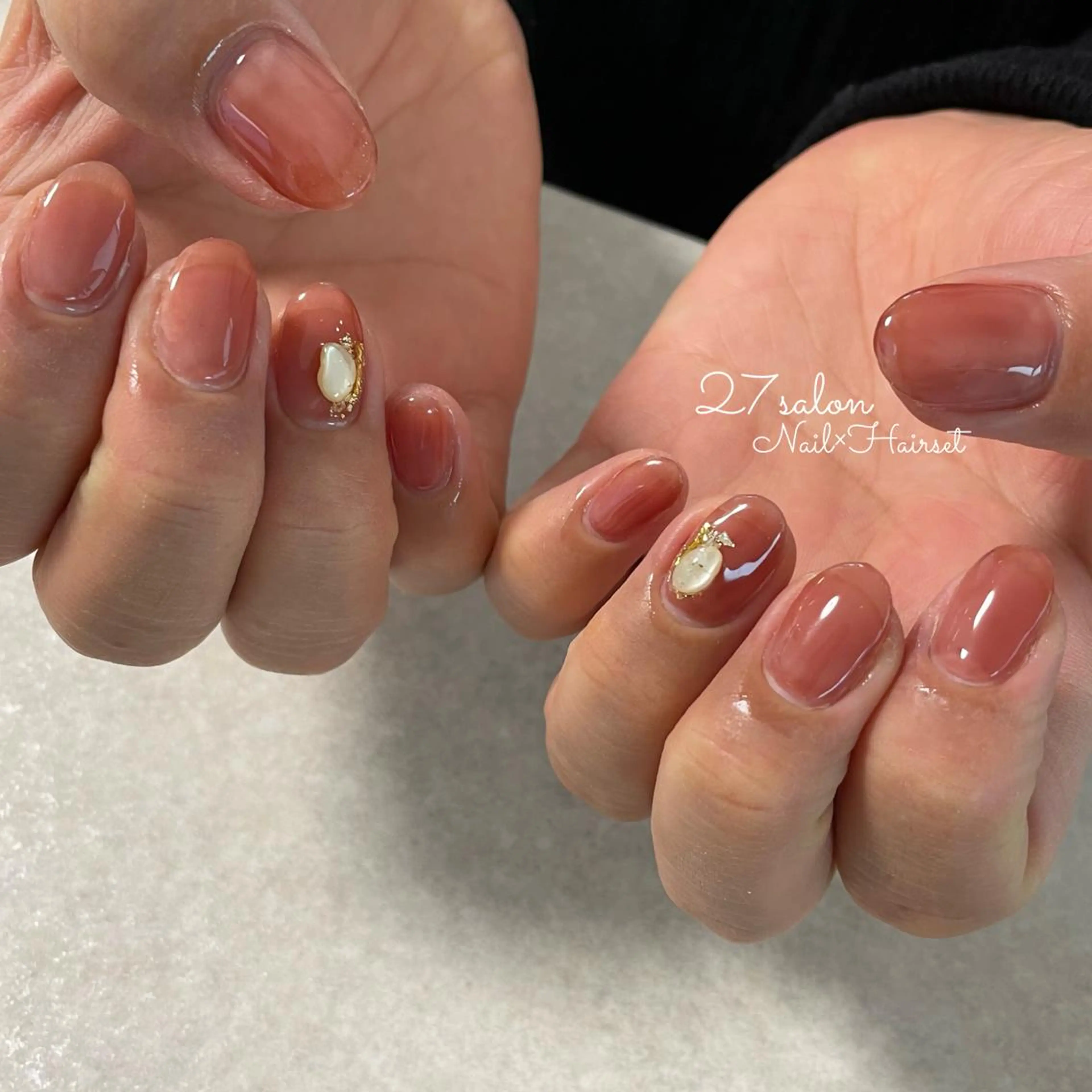 ネイル クリアネイル ニュアンスネイル ワンカラーネイル 赤色 27salon yuinaのネイルデザイン