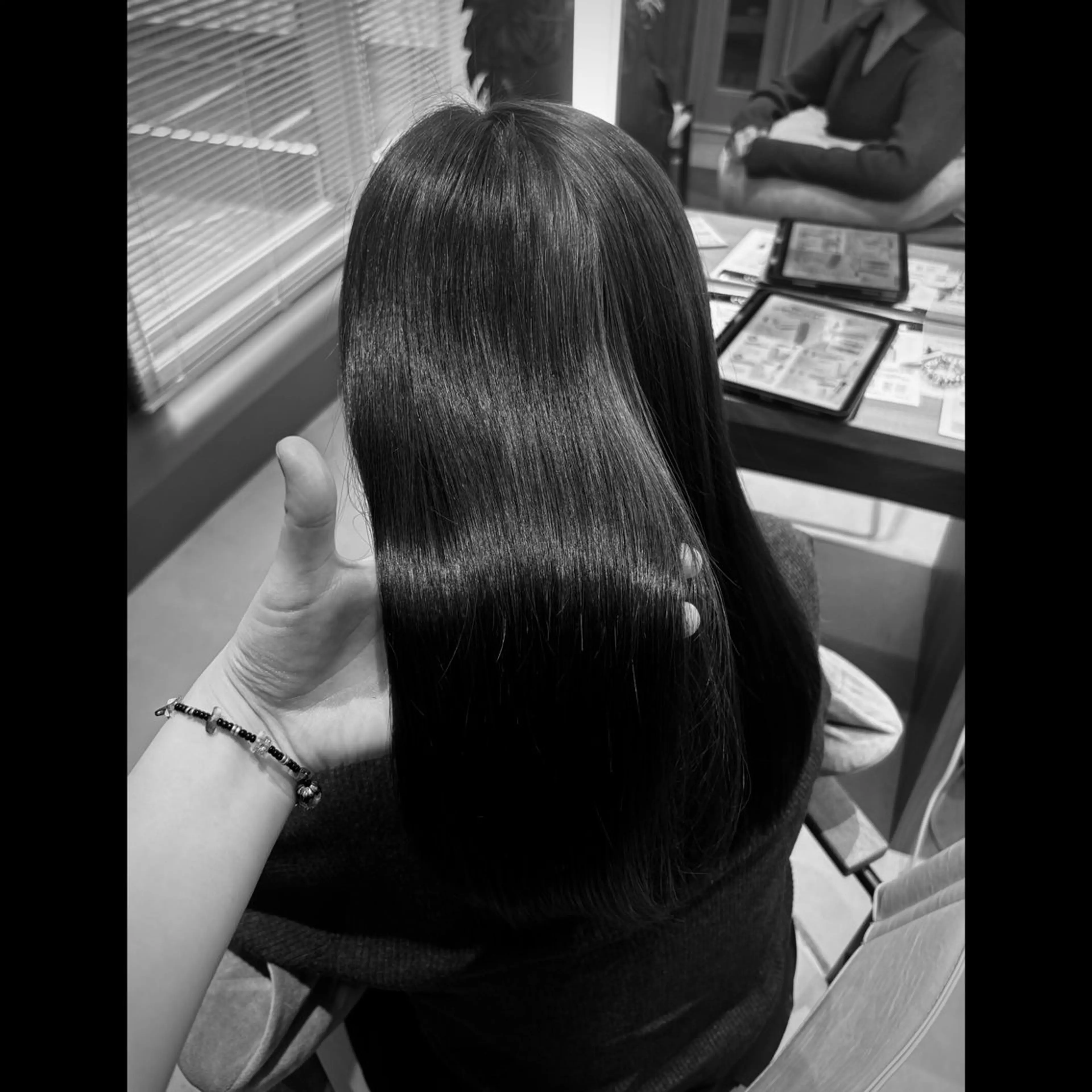 セミロング 髪質改善 トリートメント カット ヘアカラー トリートメント 彩名/透明感カラー/ レイヤーカットのヘアスタイル