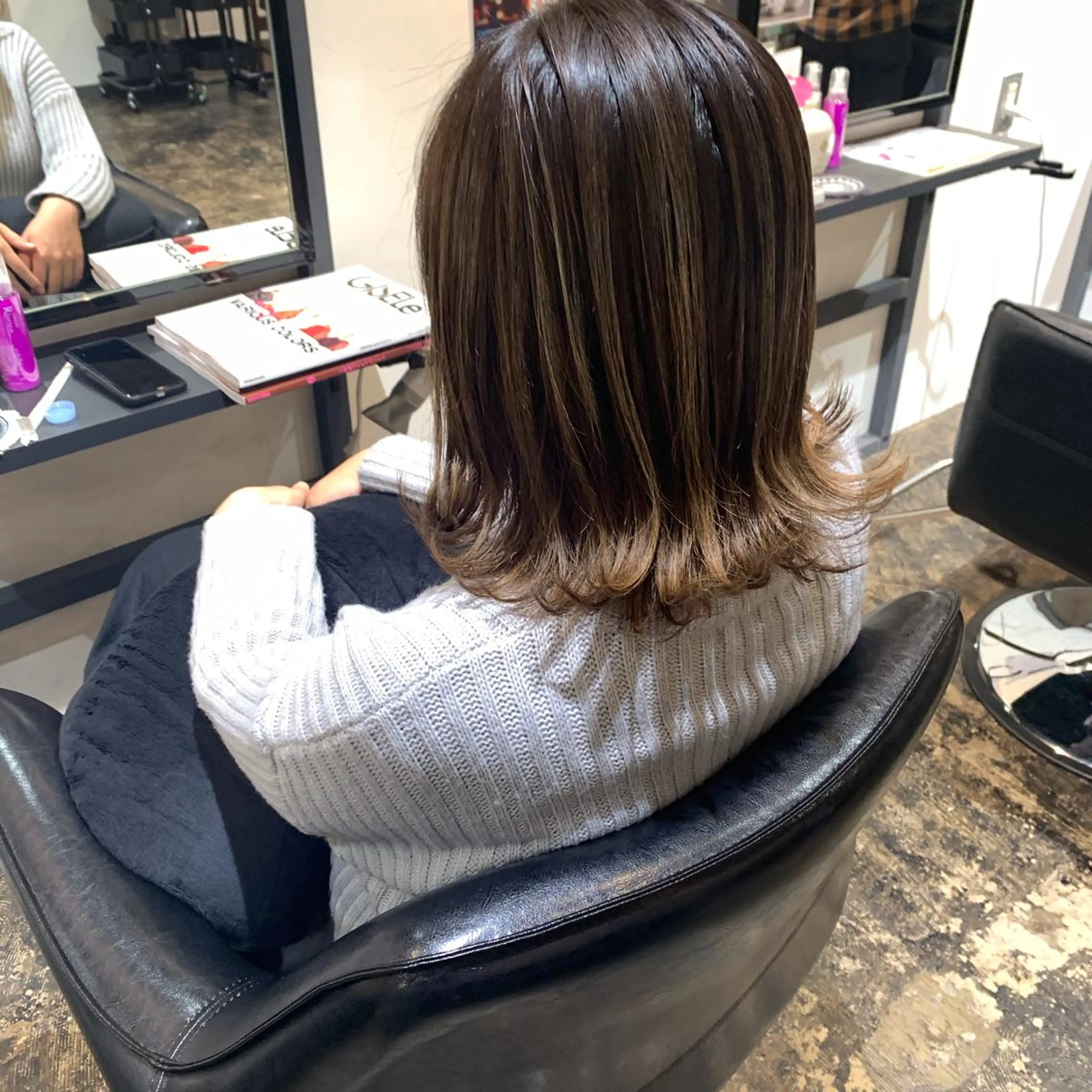 ショート カラー UMEDA FIGAROのヘアスタイル