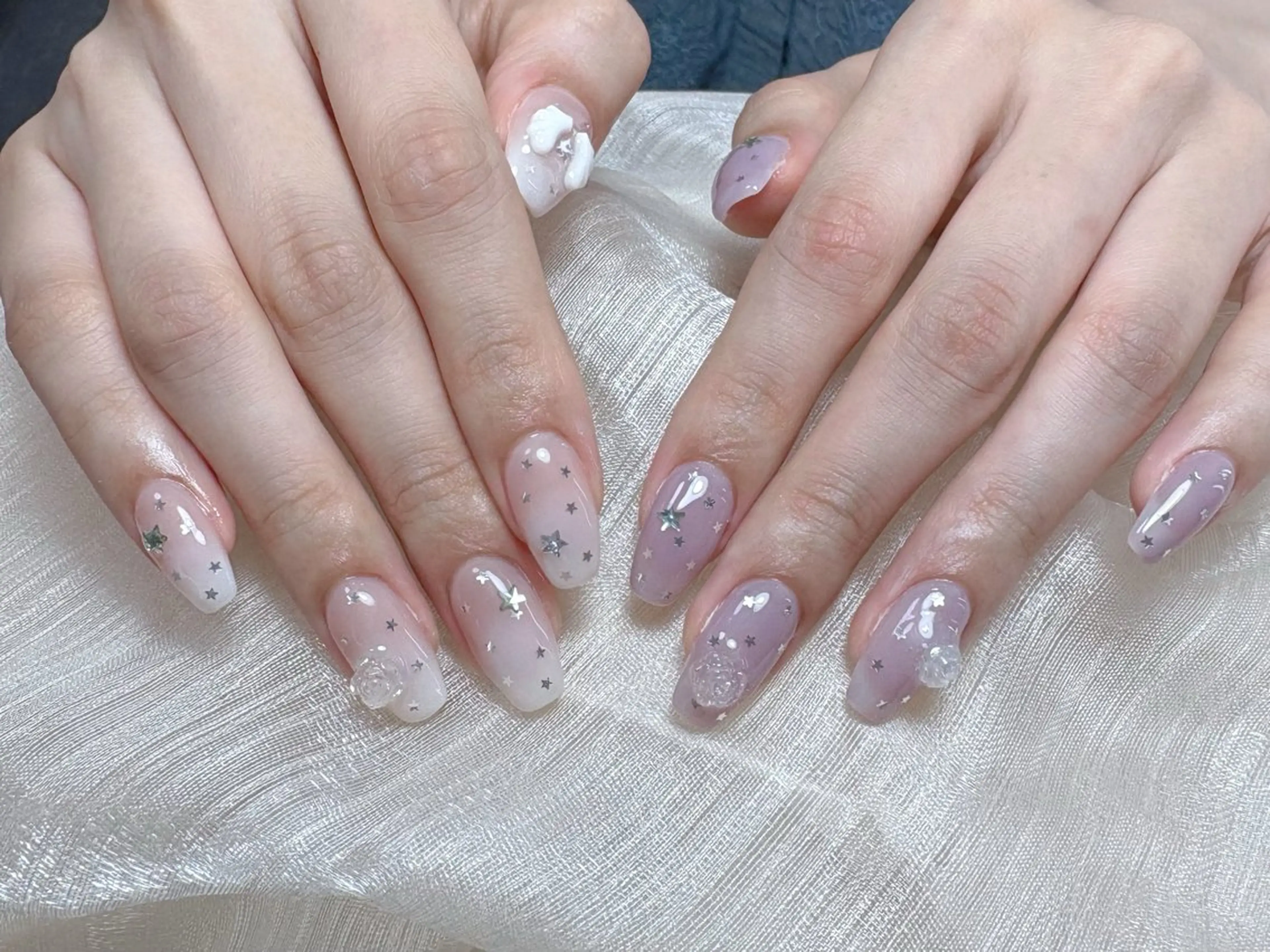 ネイル オーロラネイル チークネイル フレンチネイル ジェルネイル ガラスフレンチ ハンドネイル Nail Jolieのネイルデザイン