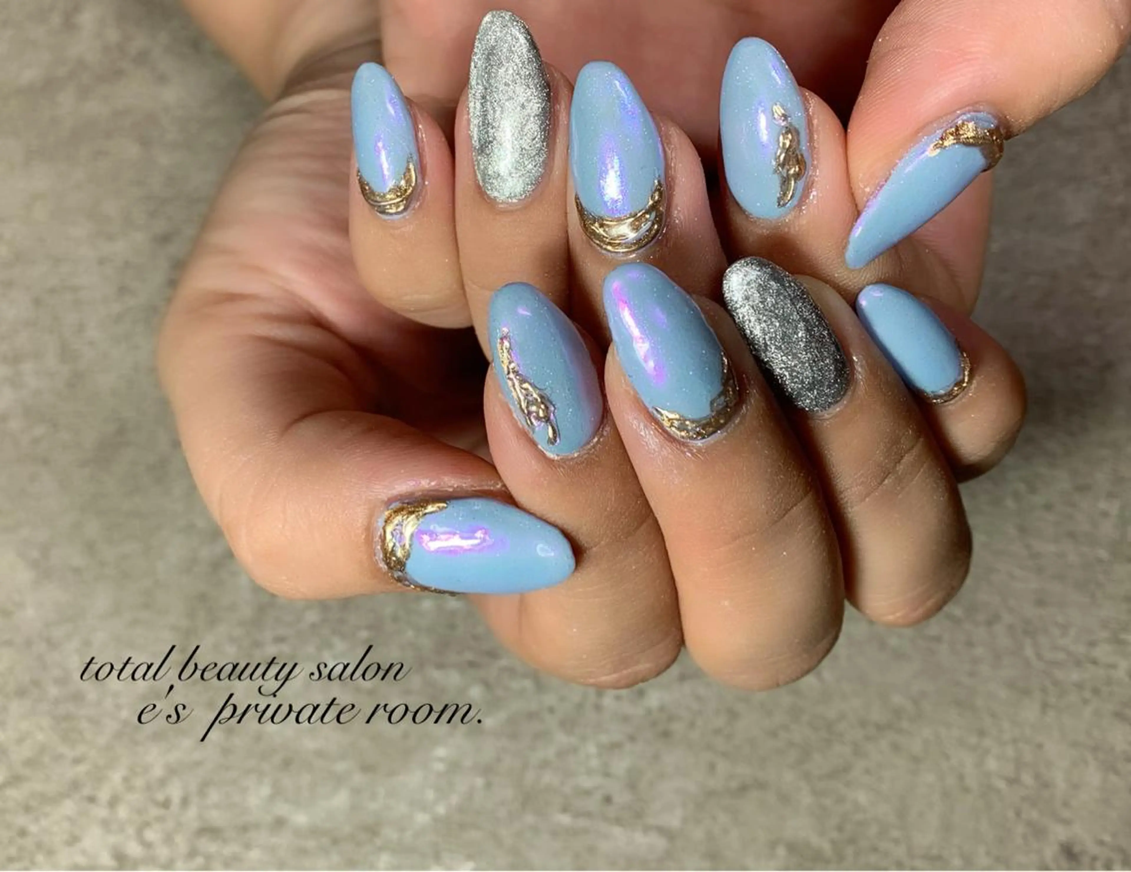 ネイル LAVISH nail salonのネイルデザイン