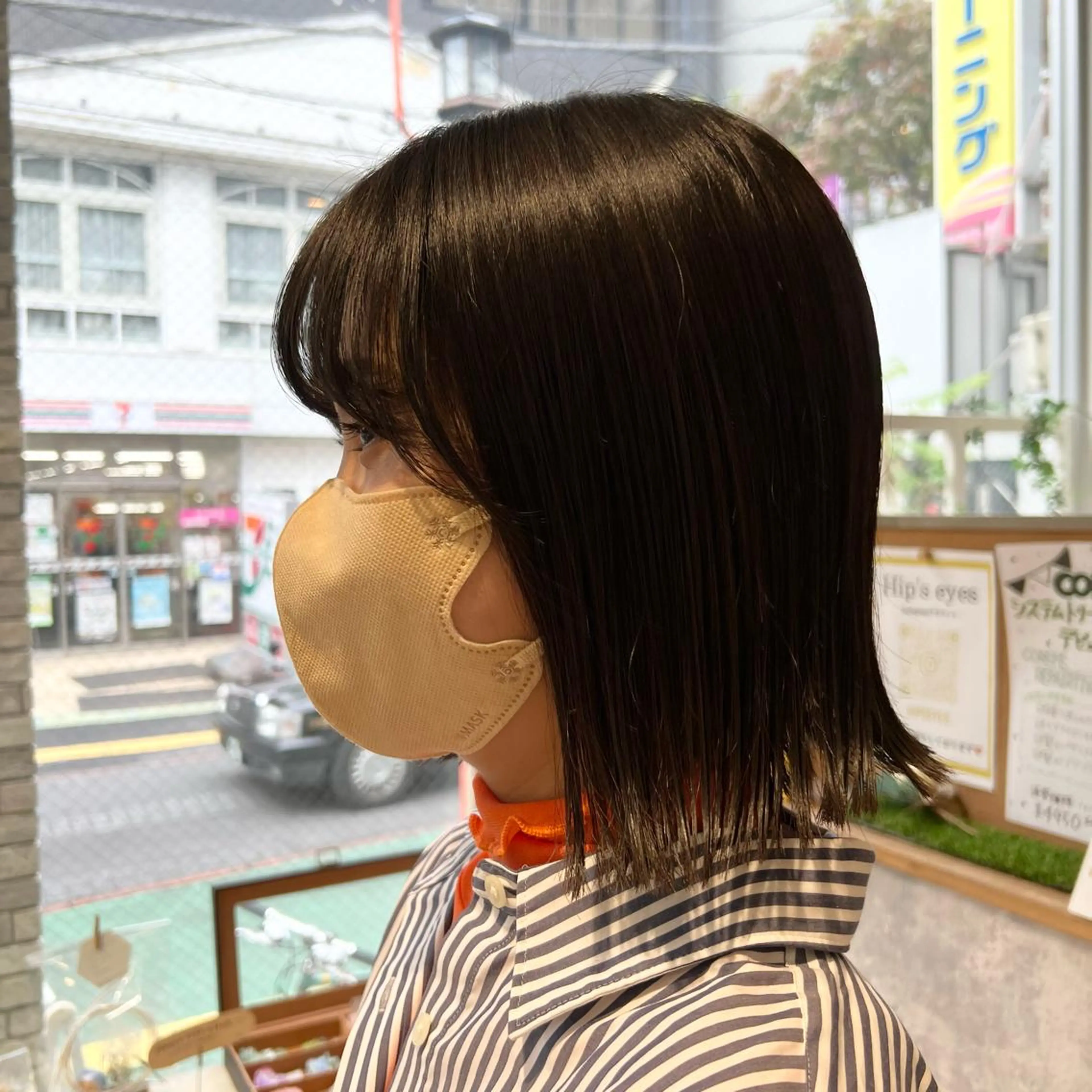 ミディアム 切りっぱなしボブ ボブ カット インナーカラー♡ Nanakoのヘアスタイル