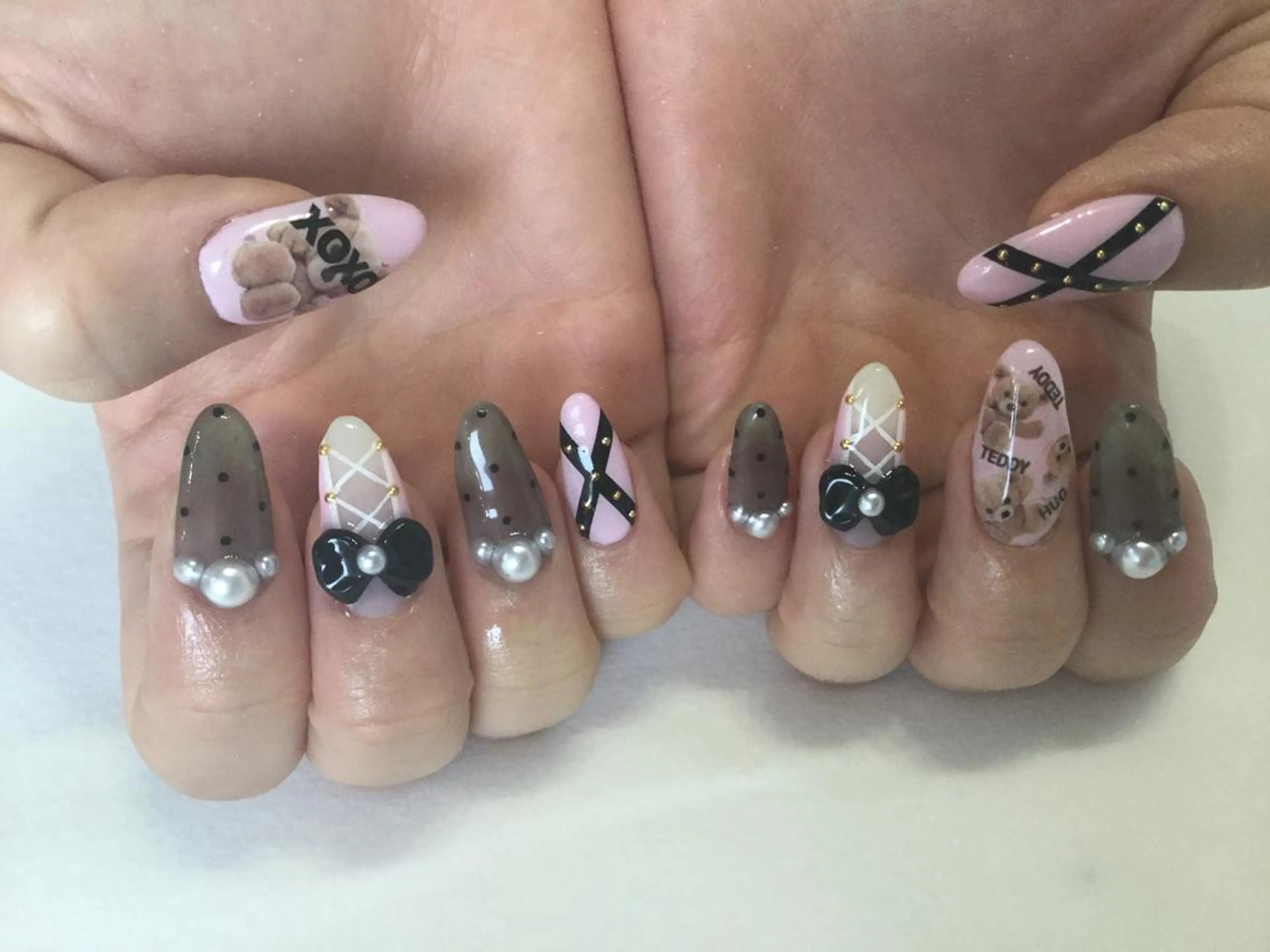 ネイル ハンドネイル 💎🐰 saki. m 🐰💎のネイルデザイン