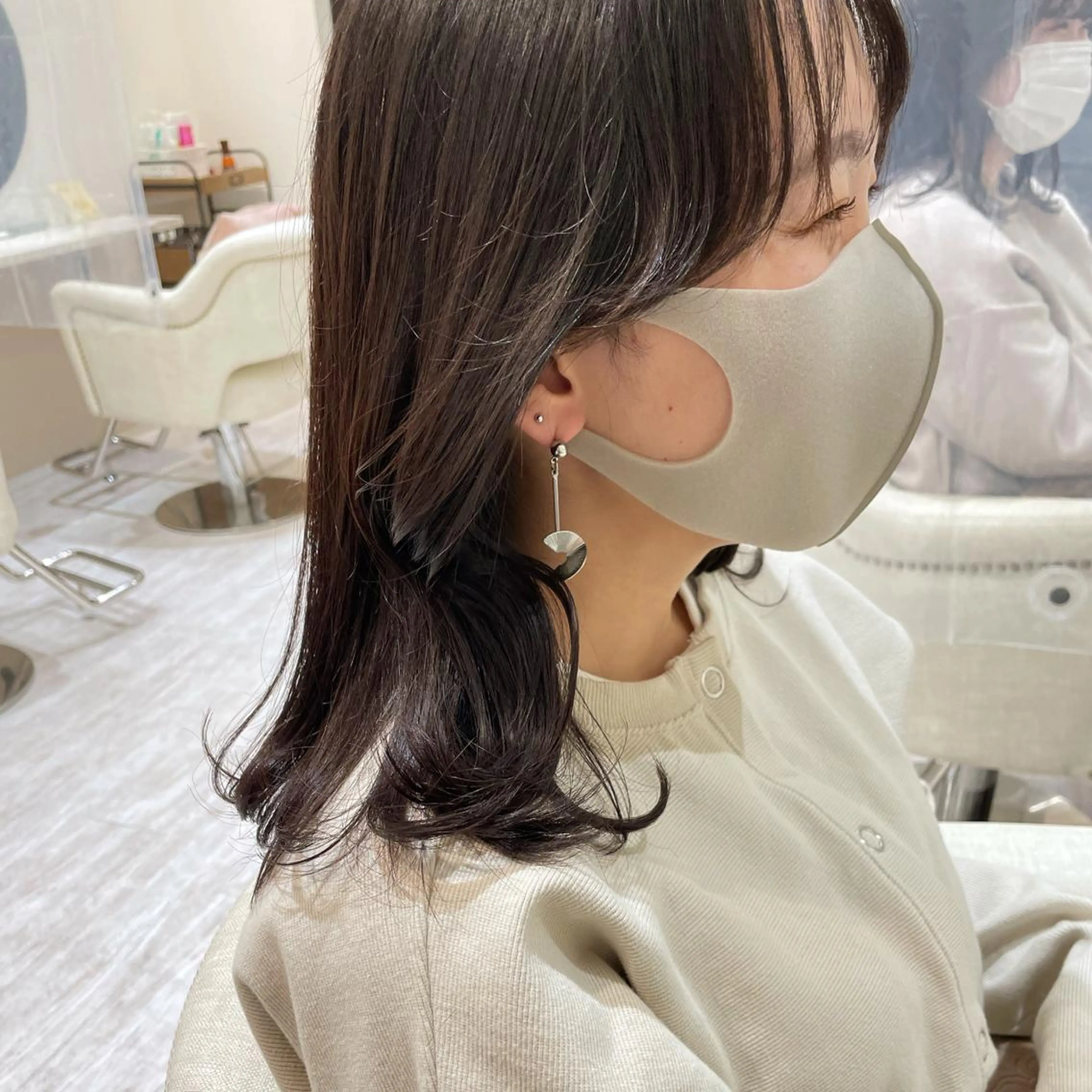 ミディアム 顔まわりレイヤー レイヤーカット Chiho / 梅田 / ボブ/ パーマのヘアスタイル