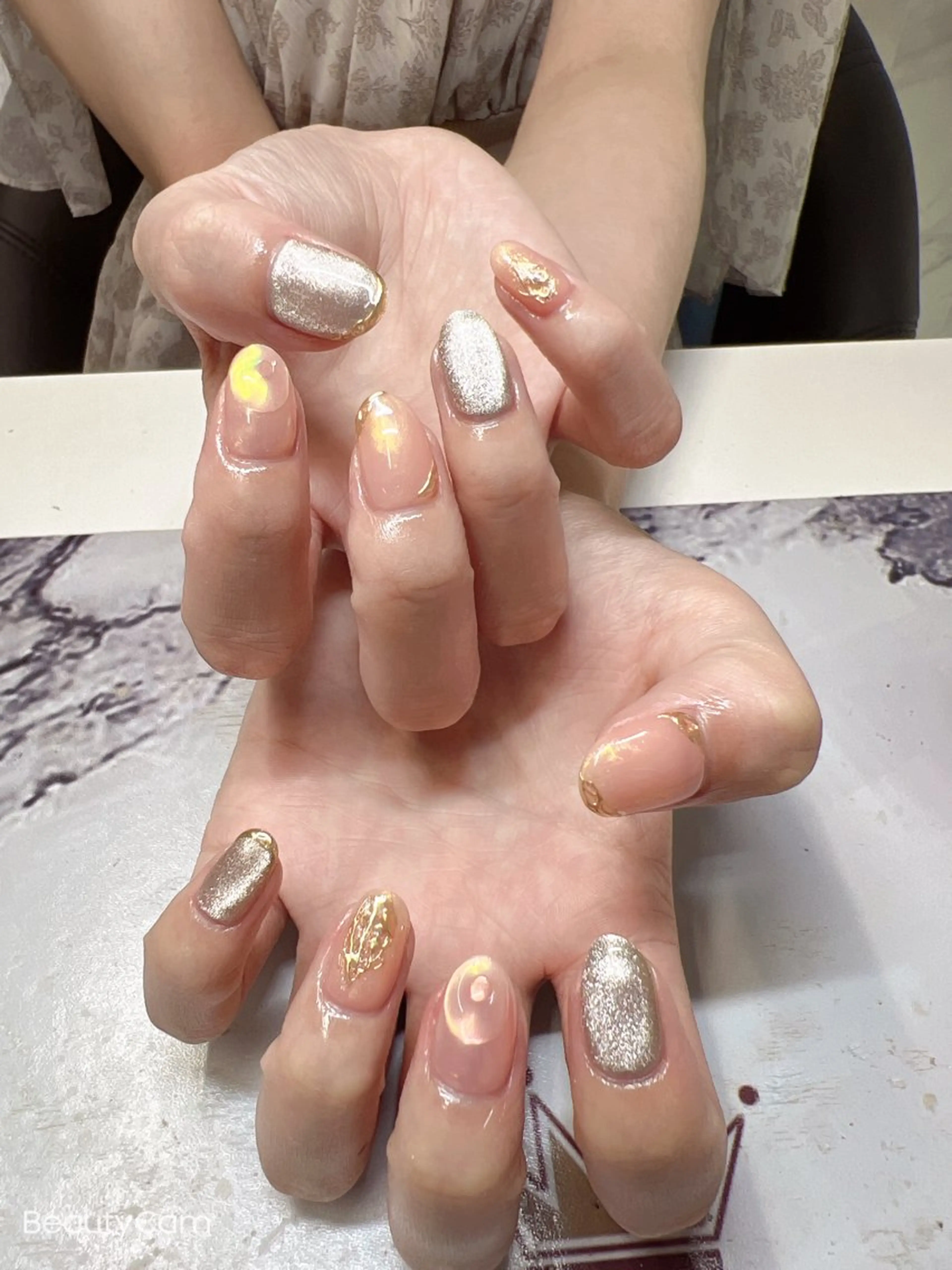 ネイル ガレンドウ 白澤 愛子のネイルデザイン