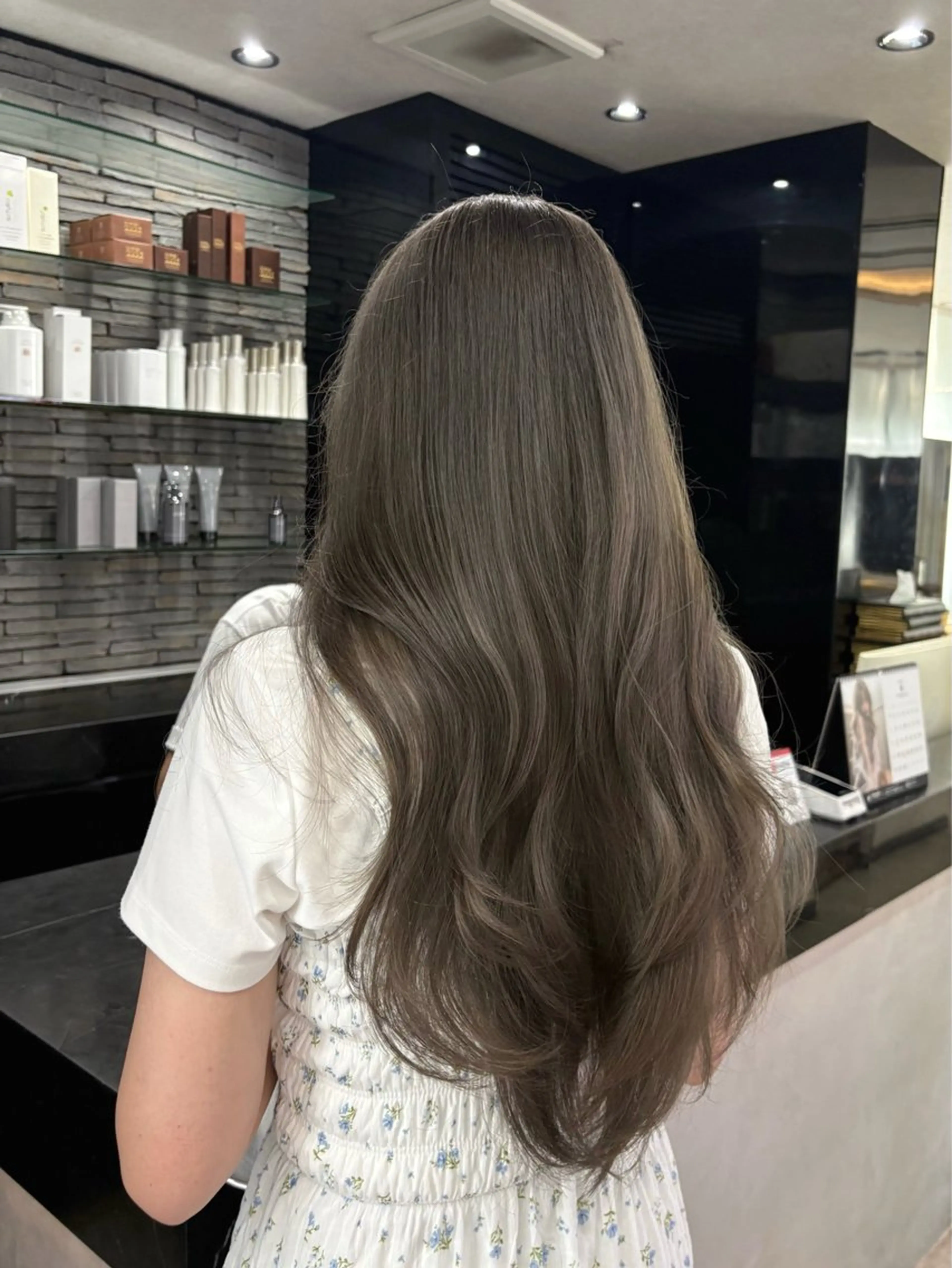 ロング Miu 名古屋カット ミディアム/ピンク髪のヘアスタイル