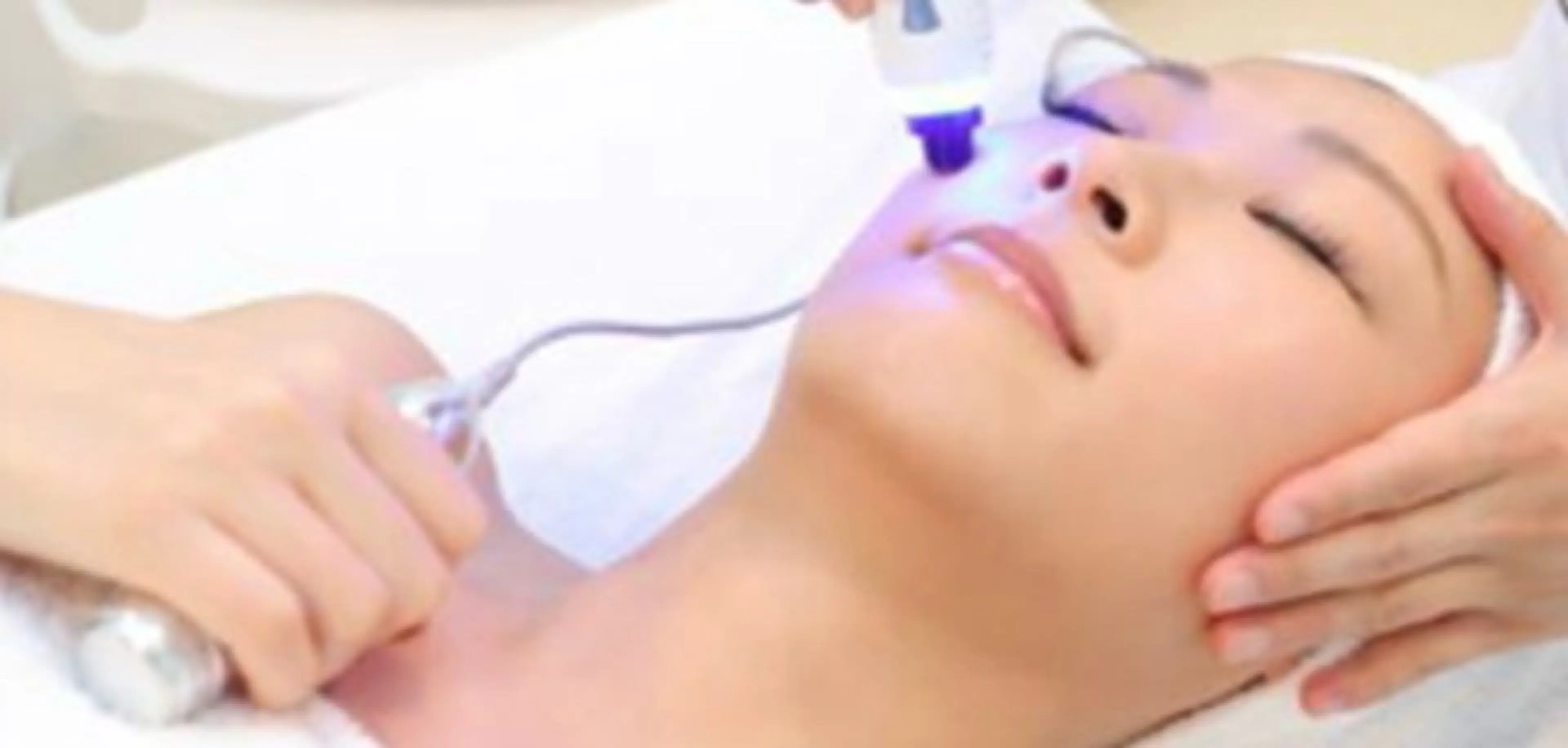 【U22学生応援割📣】高濃度水素水で毛穴洗浄◎皮脂/角栓除去/＋ヒト幹細胞パック付　60分　通常6,600円の写真