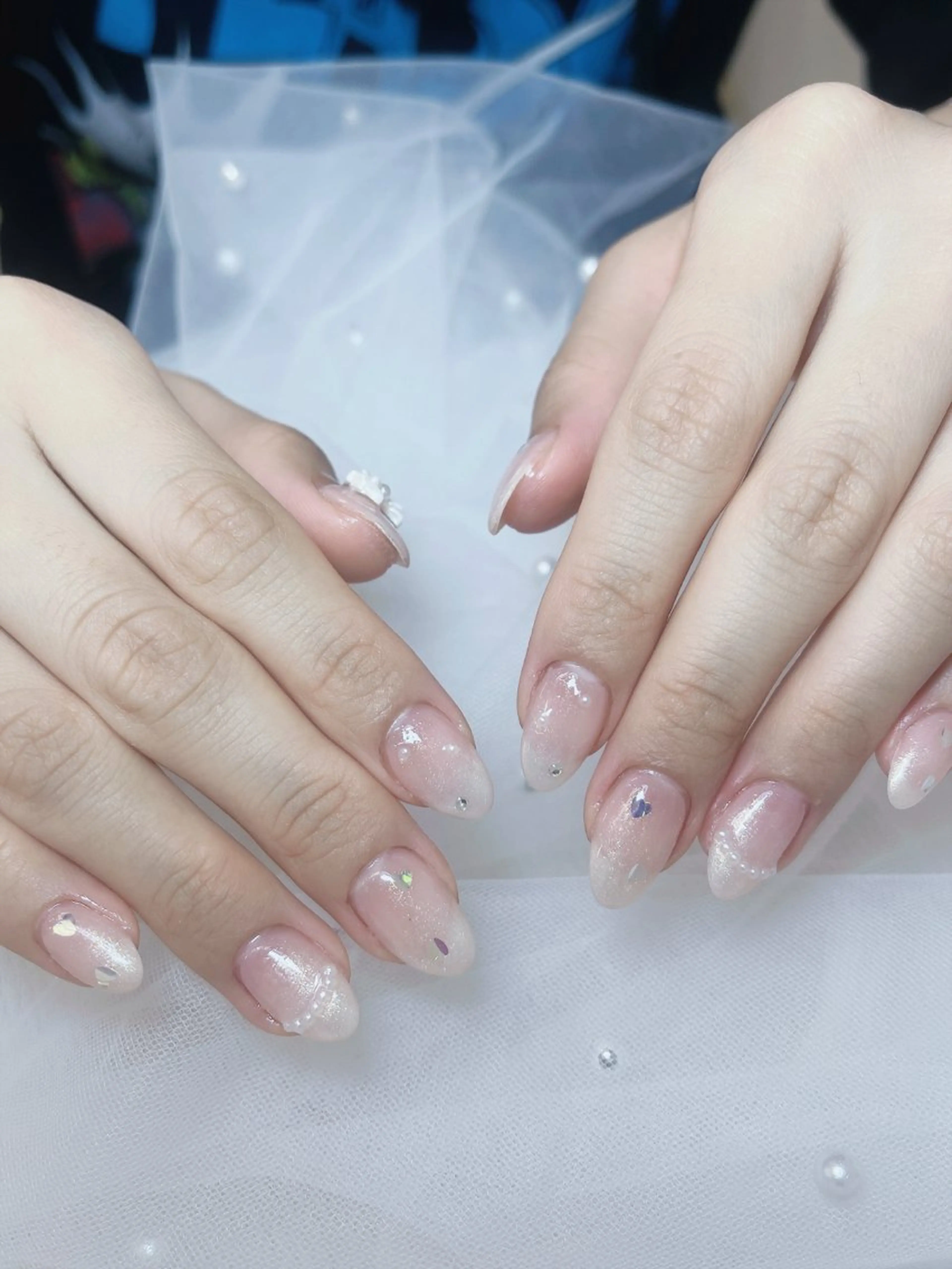 ネイル チークネイル フレンチネイル グラデーション キラキラネイル 韓国ネイル ハンドネイル DUO   MI nail salonのネイルデザイン