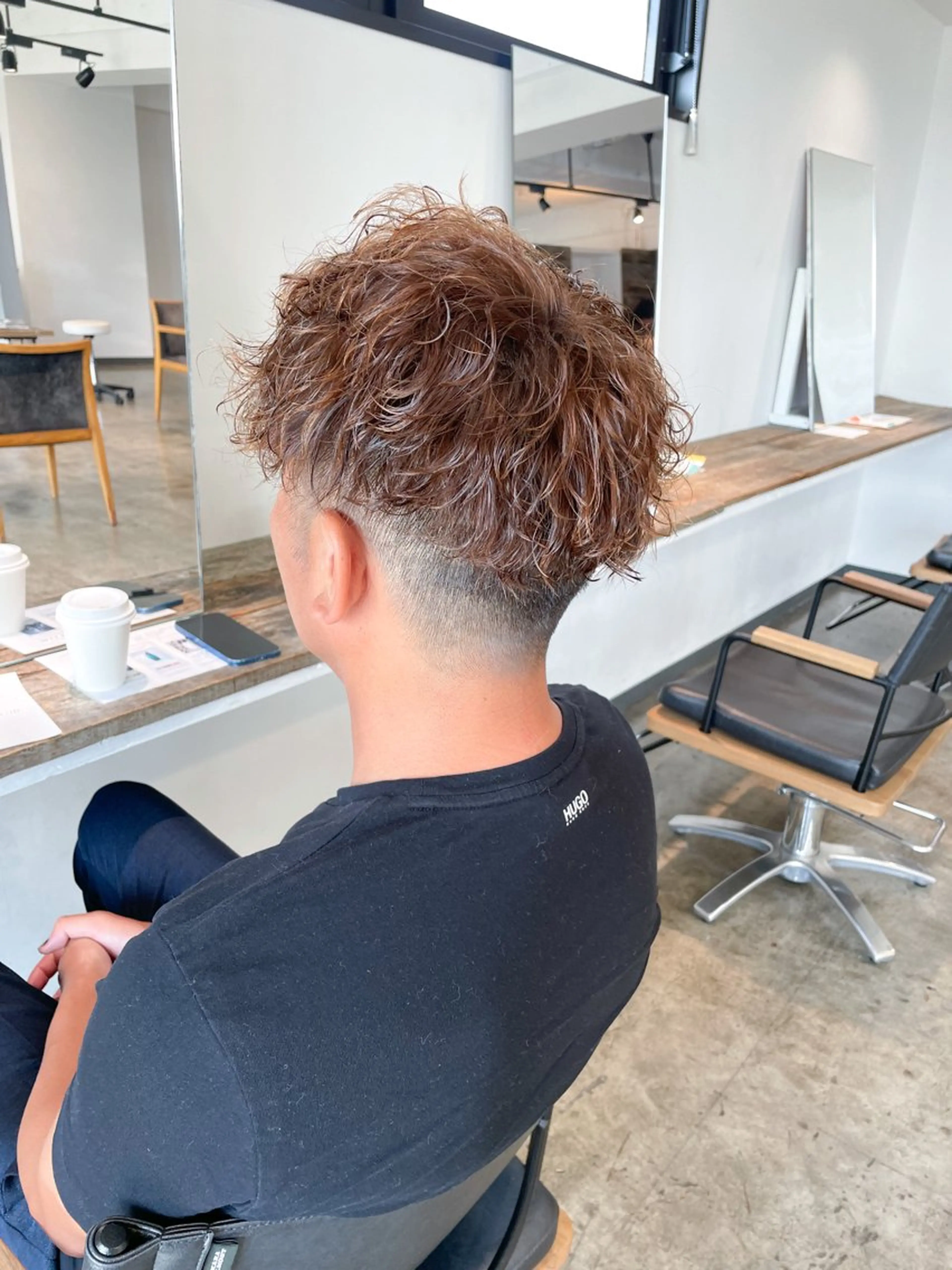 カラー パーマ ツイストスパイラルパーマ スパイラルパーマ カット パーマ ハイトーン/レイヤー /ケアブリーチ石川治のヘアスタイル