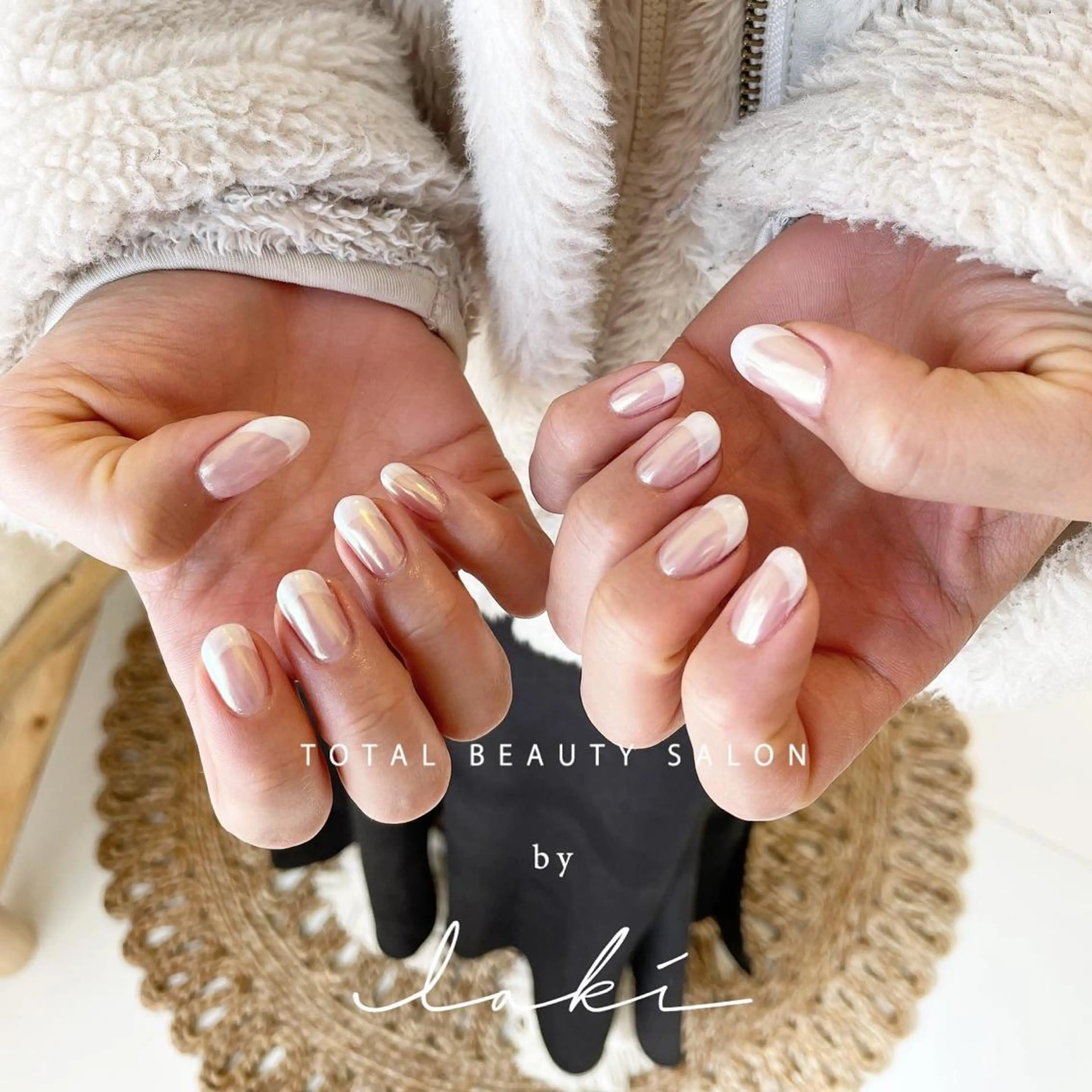 ネイル オーロラネイル フレンチネイル ハンドネイル my&_ maimiのネイルデザイン