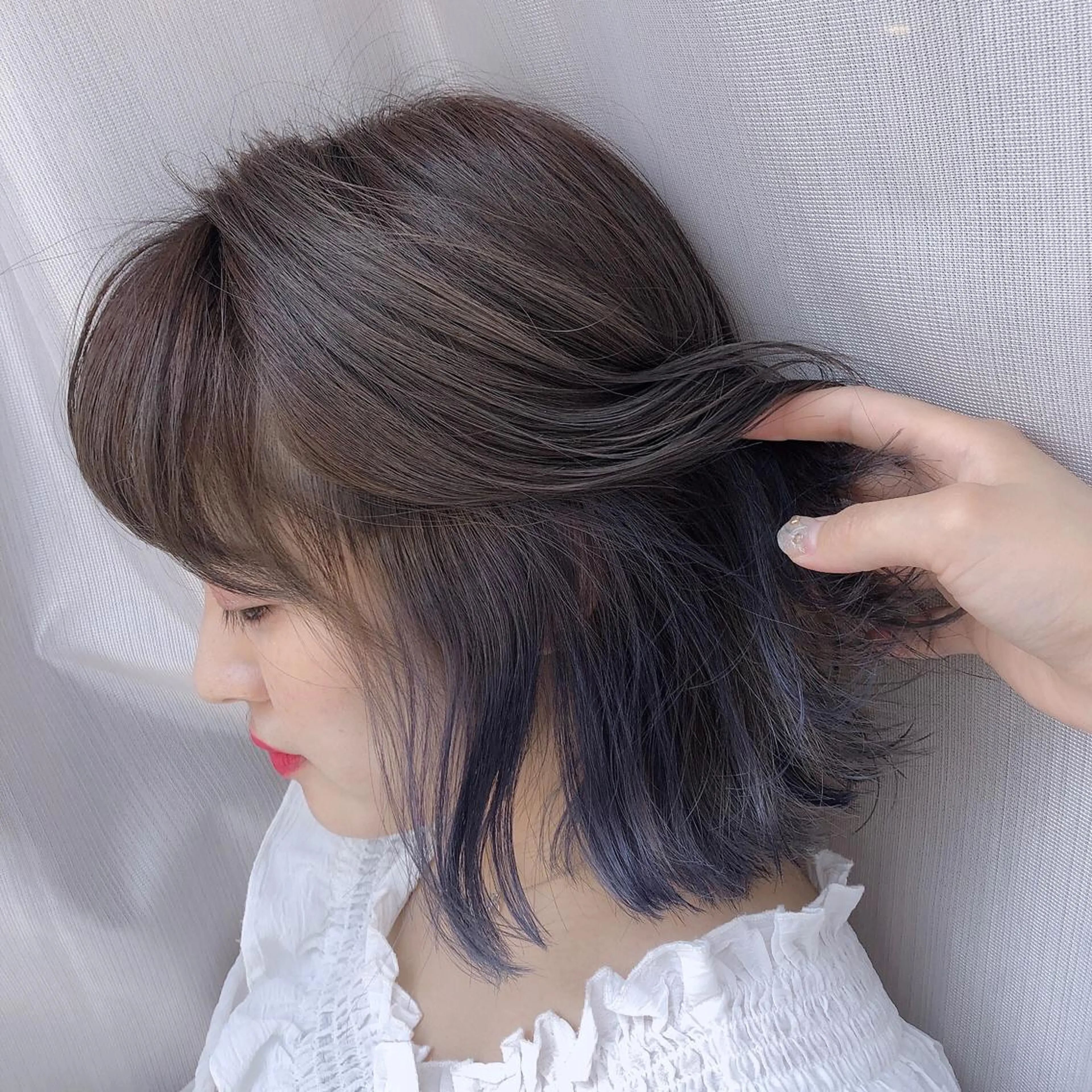 セミロング 髙井 麻帆のヘアスタイル