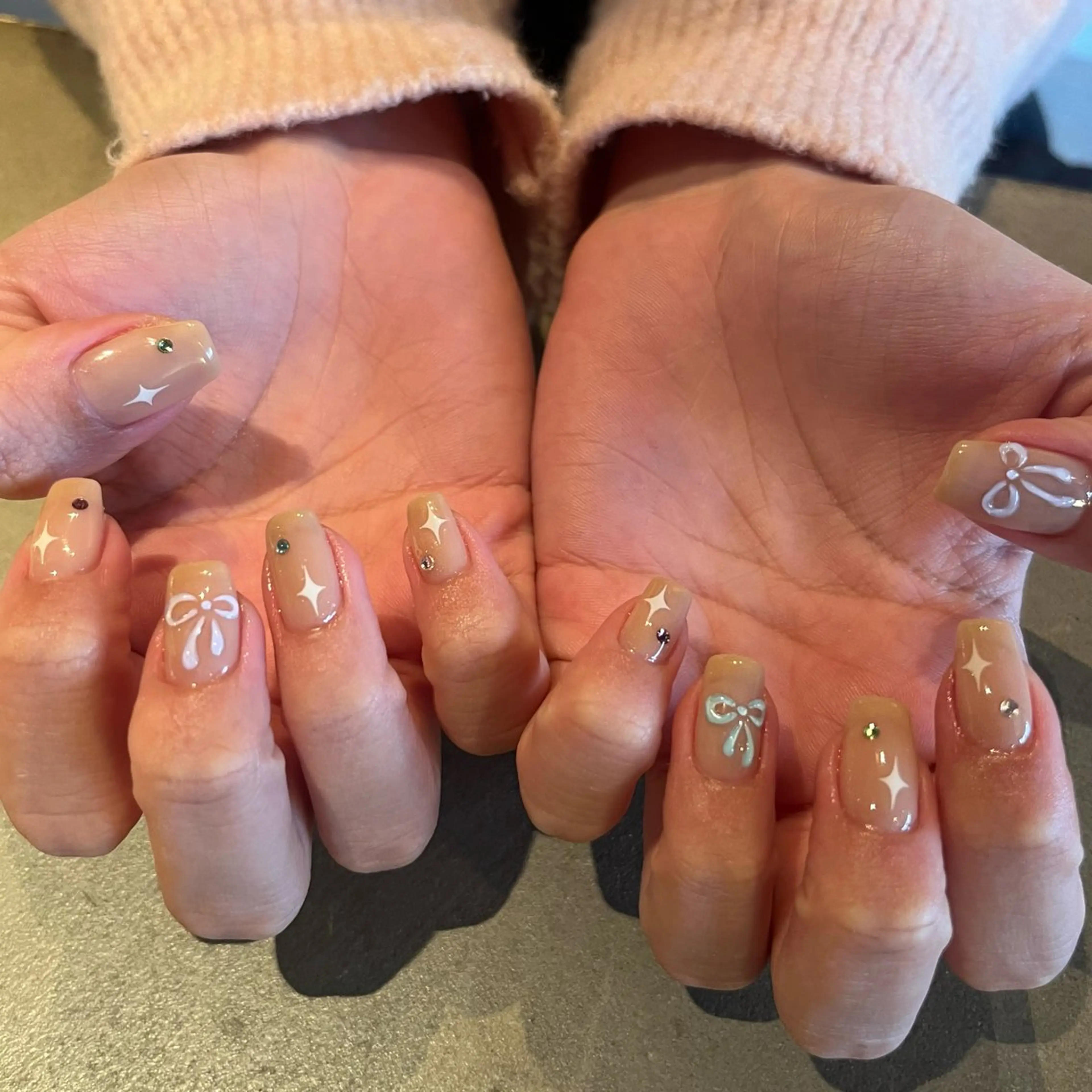 ネイル ハンドネイル 長谷川 亜美のネイルデザイン