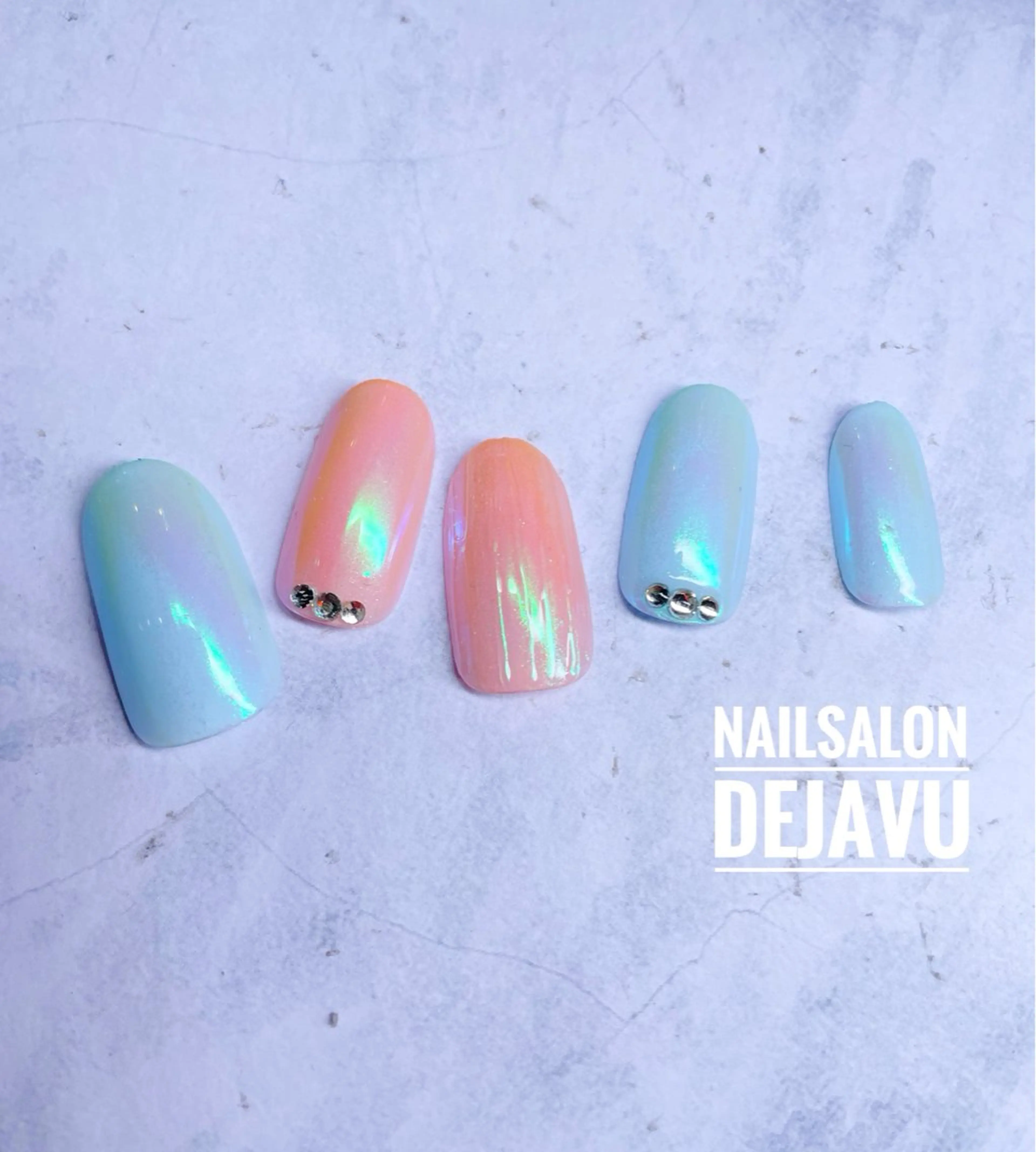 ネイル オーロラネイル ハンドネイル Nail salon Dejavu 🌿のネイルデザイン
