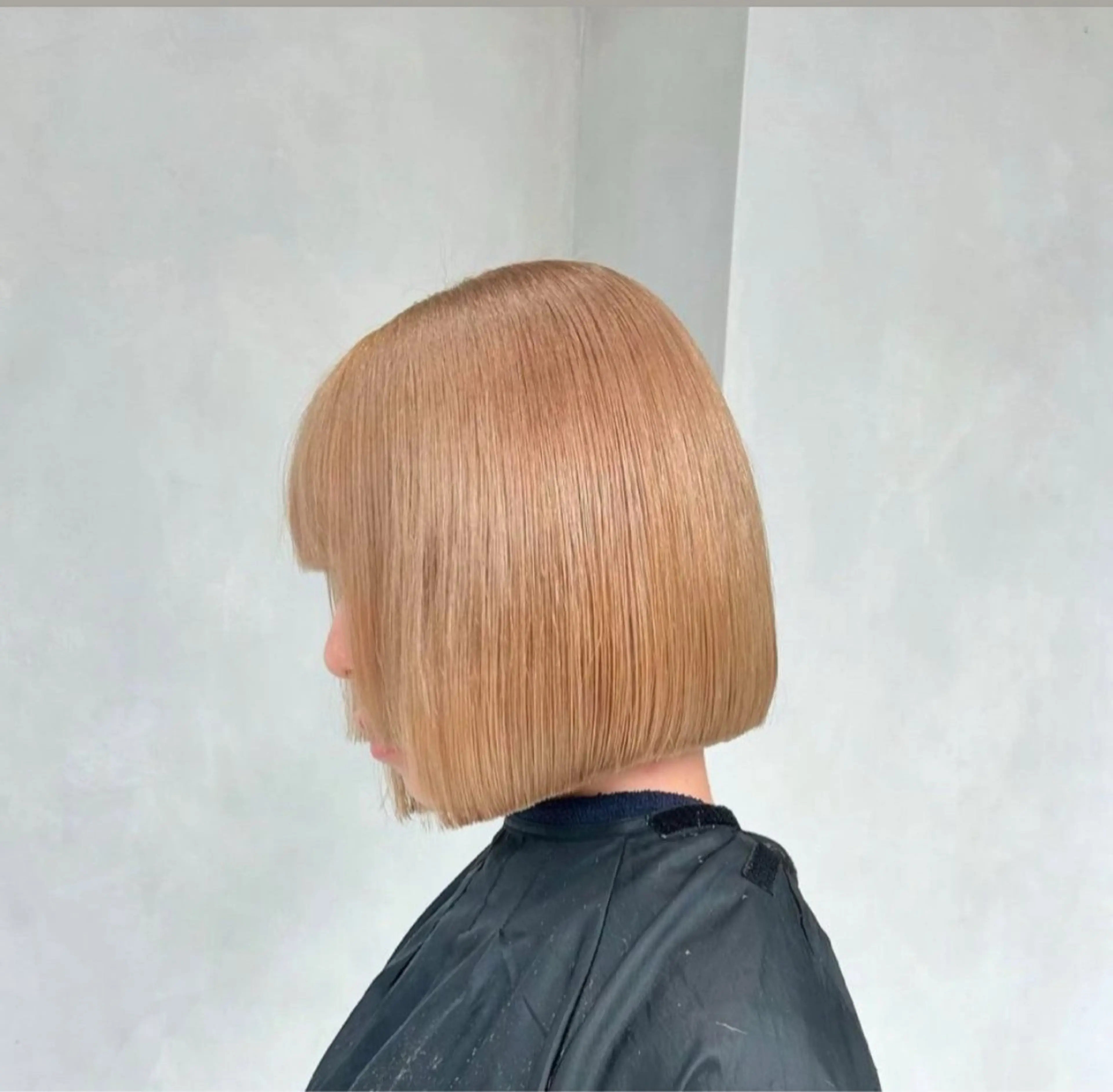 ミディアム カラー 【🦋綺麗めハイトー ン🦋】suzunoのヘアスタイル