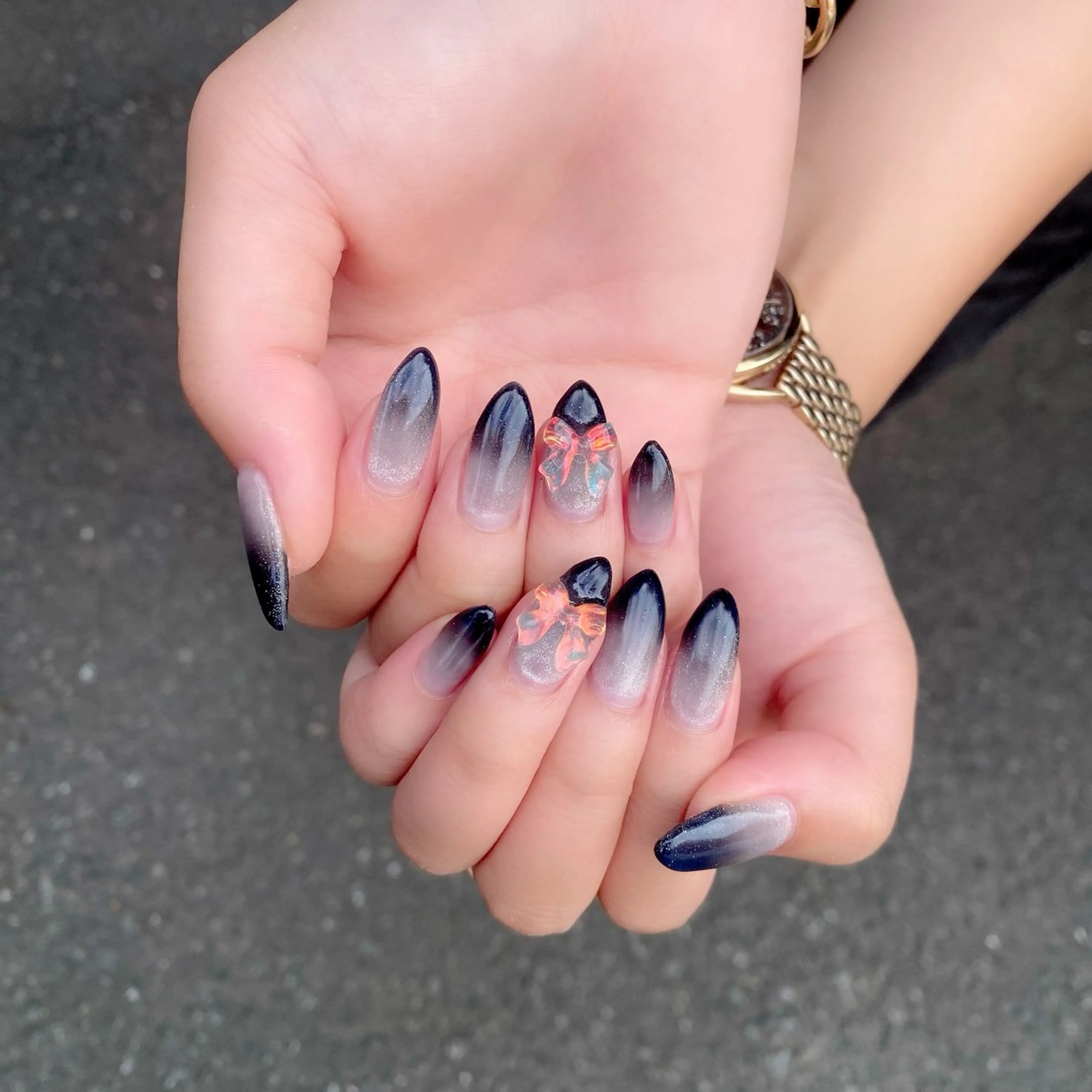 ネイル オーロラネイル グラデーション マグネットネイル リボン ハンドネイル Salon Ｋのネイルデザイン