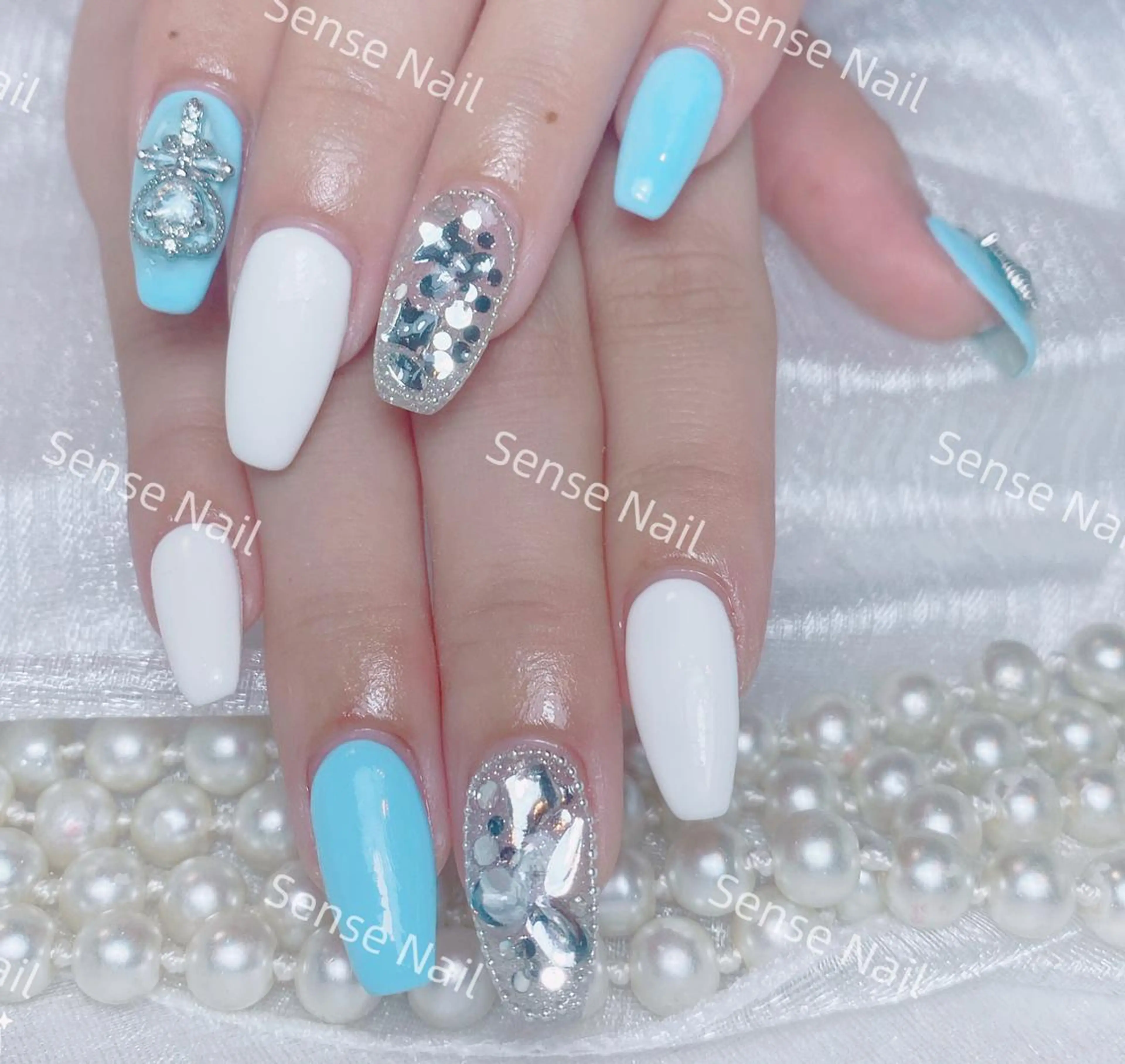 ネイル ハンドネイル ハンドケア Feinn Ink💕のネイルデザイン