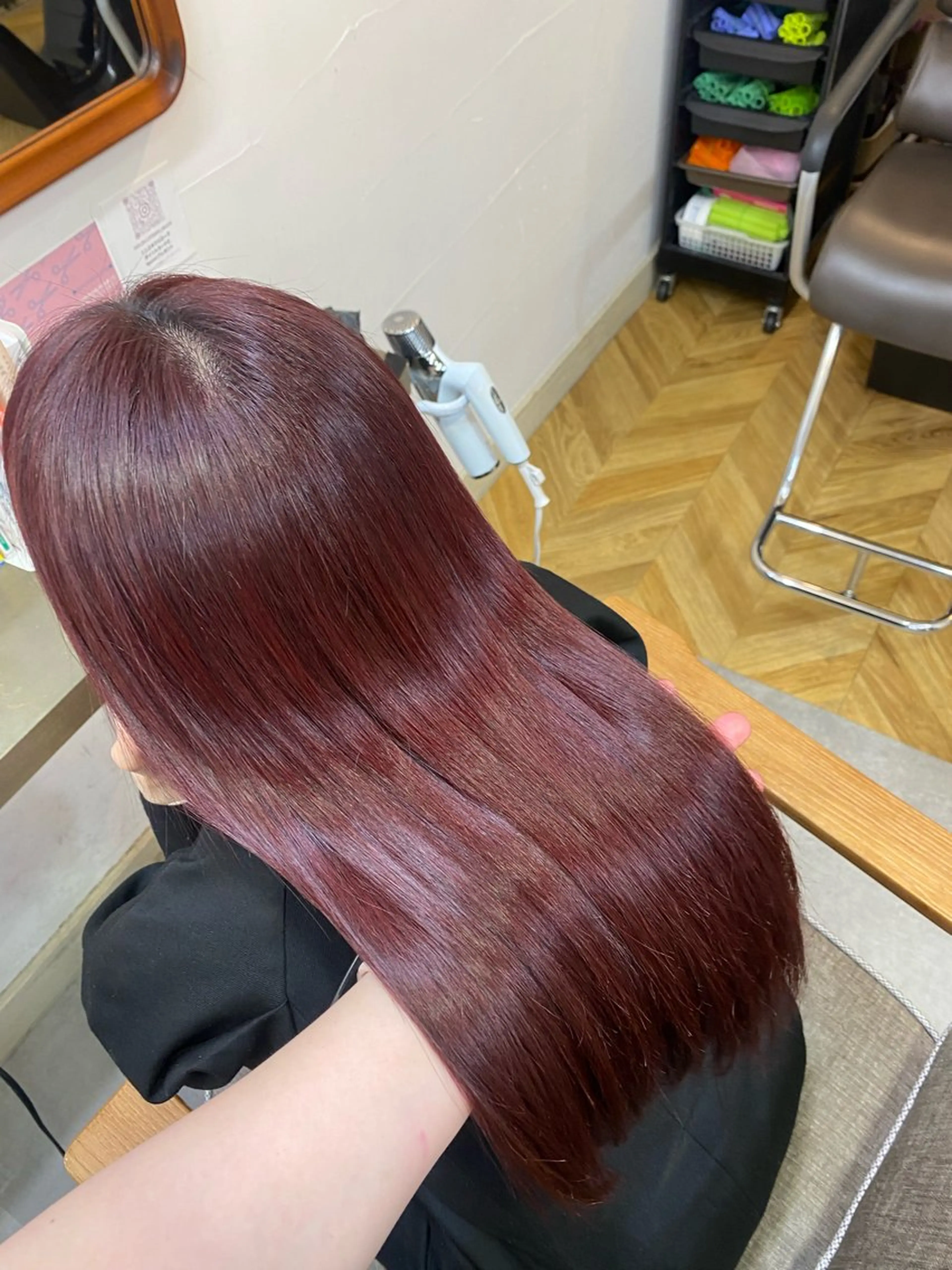 ロング カラー ブリーチ ボルドーカラー ブリーチなしカラー RISA🩰ボブ/ レイヤー/ショート✨のヘアスタイル