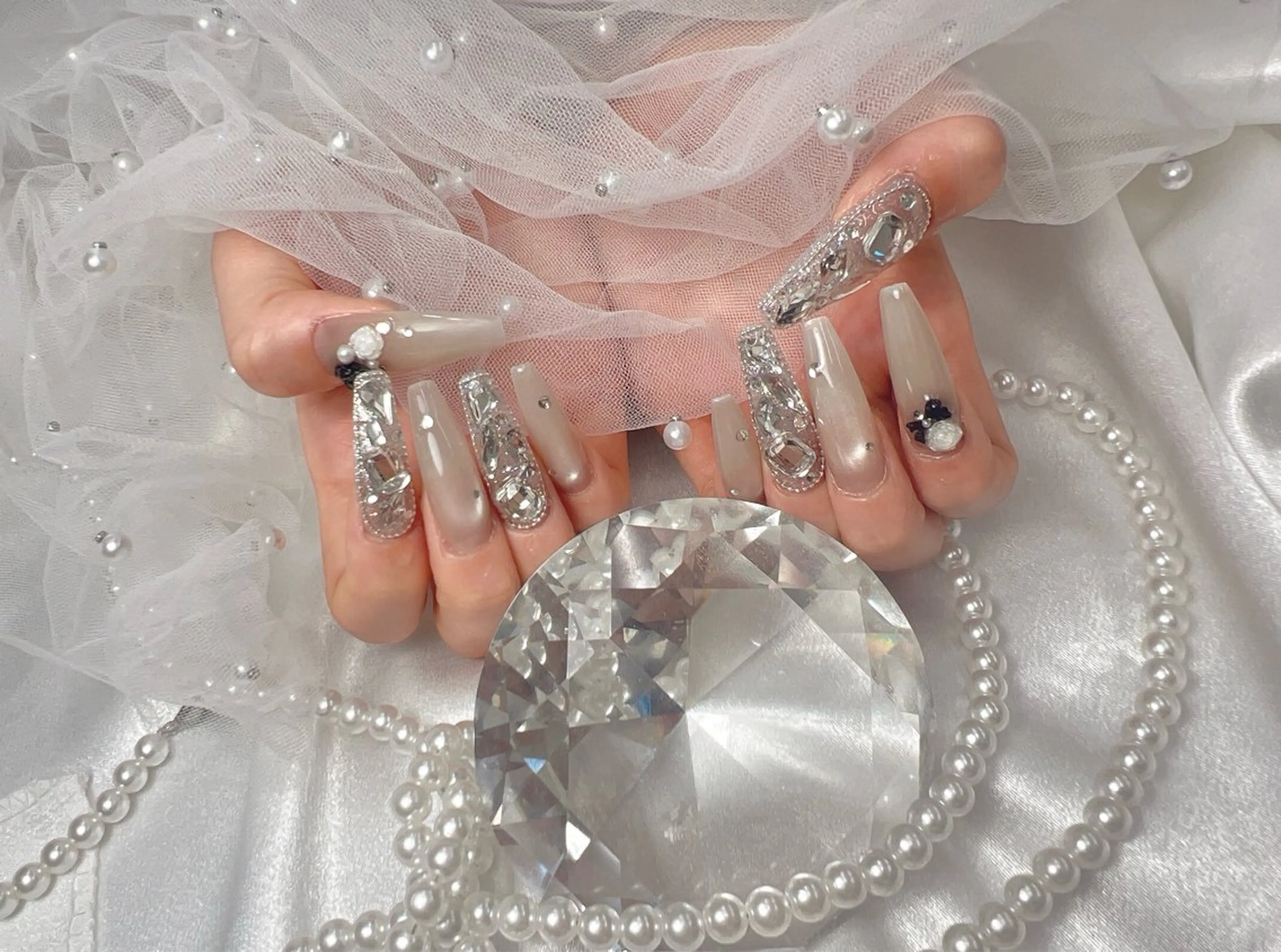 ネイル ハンドネイル bijou nails　蓮のネイルデザイン