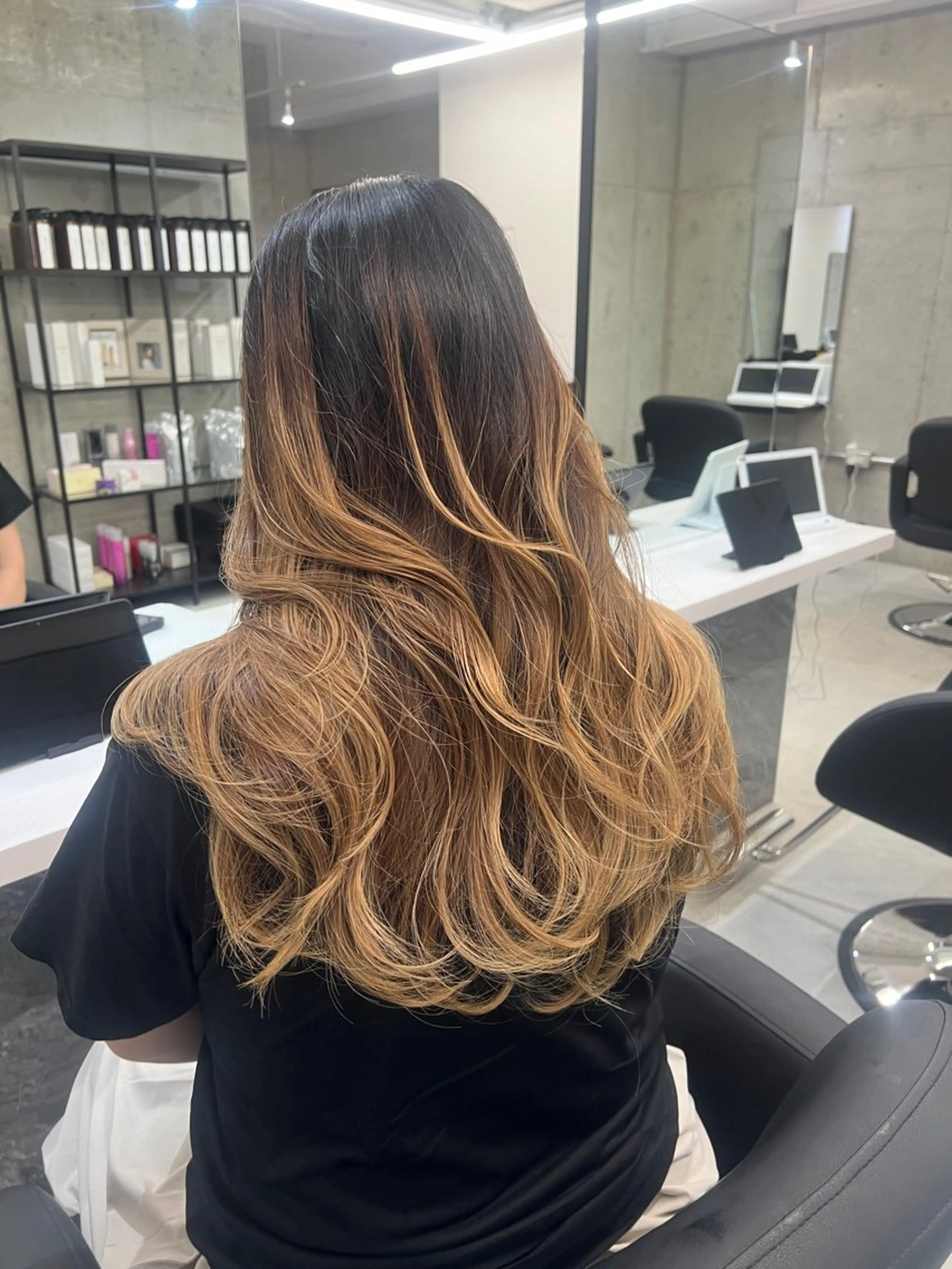 ロング 髪質改善 レイヤーカット 似合わせカット 頓所 大昂のヘアスタイル