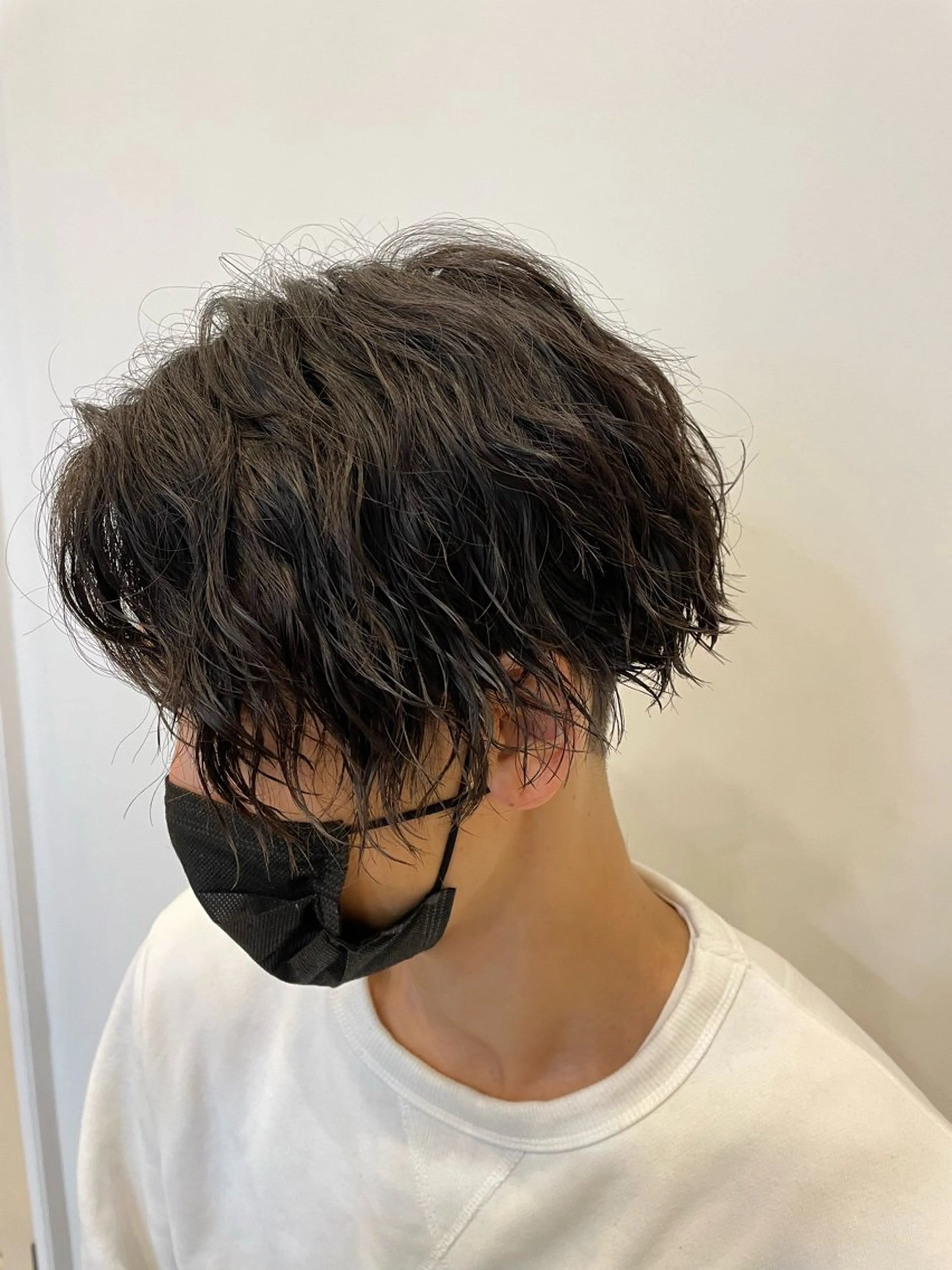 ミディアム パーマ メンズ カット パーマ メンズ特化 波巻き ツイスパ 黒川 貴史のヘアスタイル