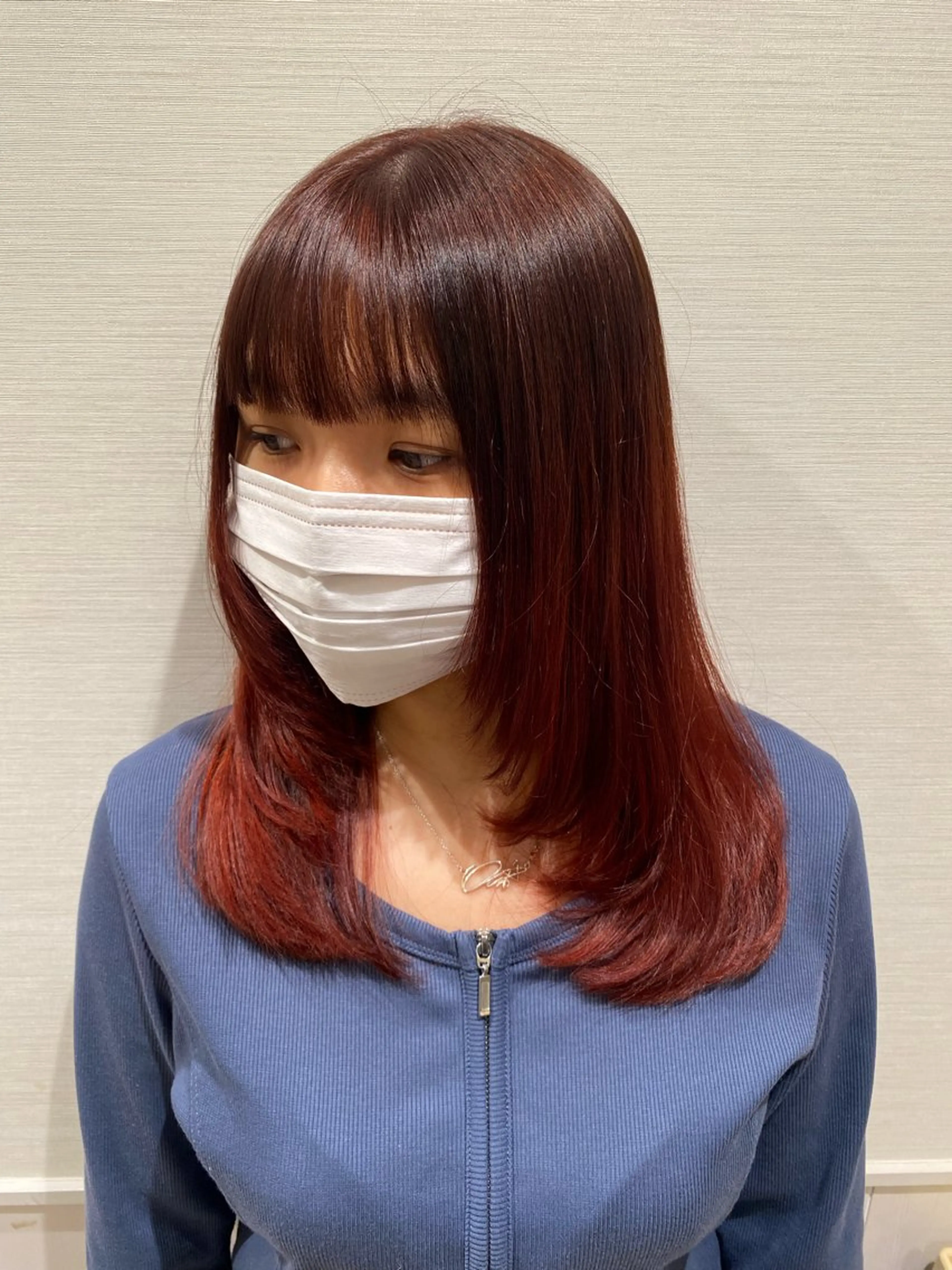 セミロング レイヤーカット 朴 鈴香のヘアスタイル