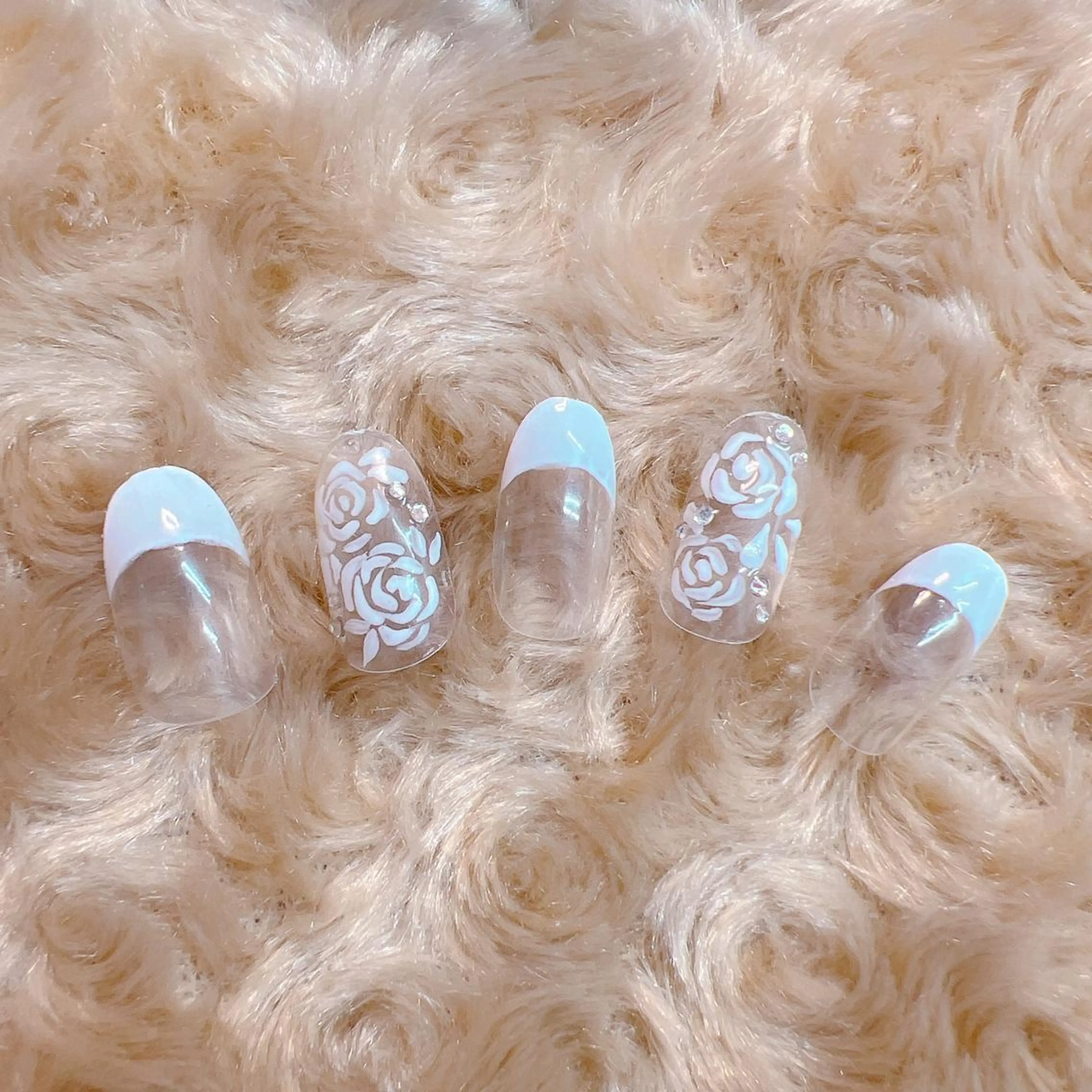 ブライダルデザインネイル💅⛪️💕の写真