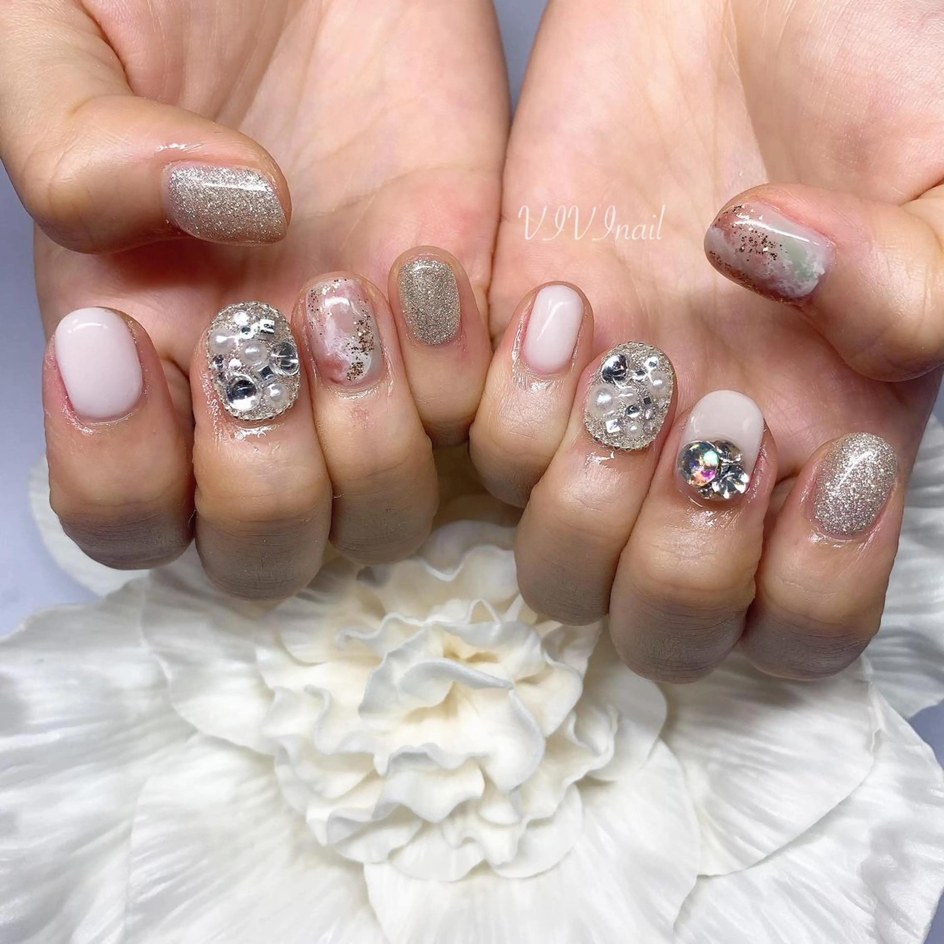 ネイル キラキラネイル ハンドネイル vivi nailのネイルデザイン