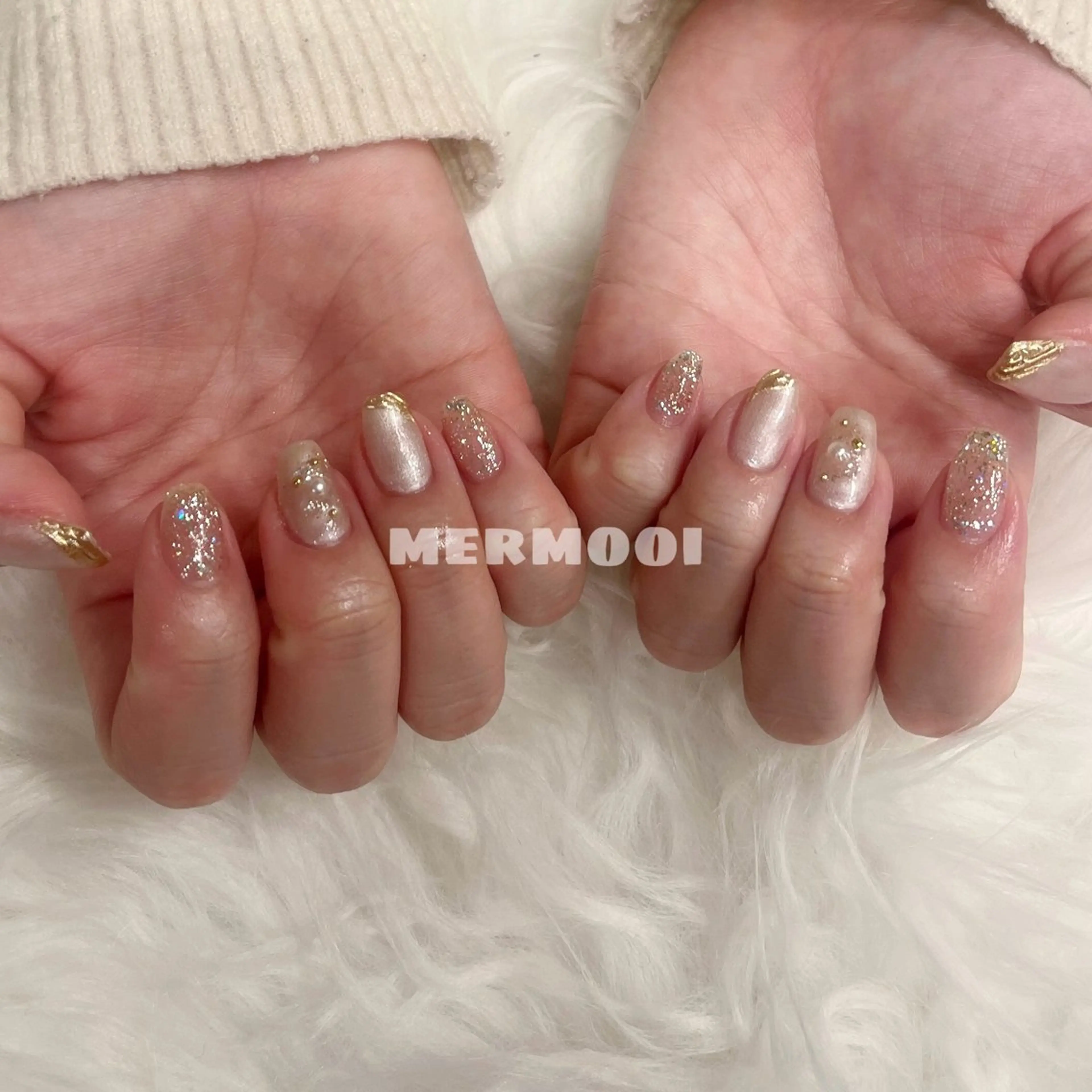 ネイル キラキラネイル ミラーネイル ニュアンスネイル シンプルネイル melumooi nailのネイルデザイン