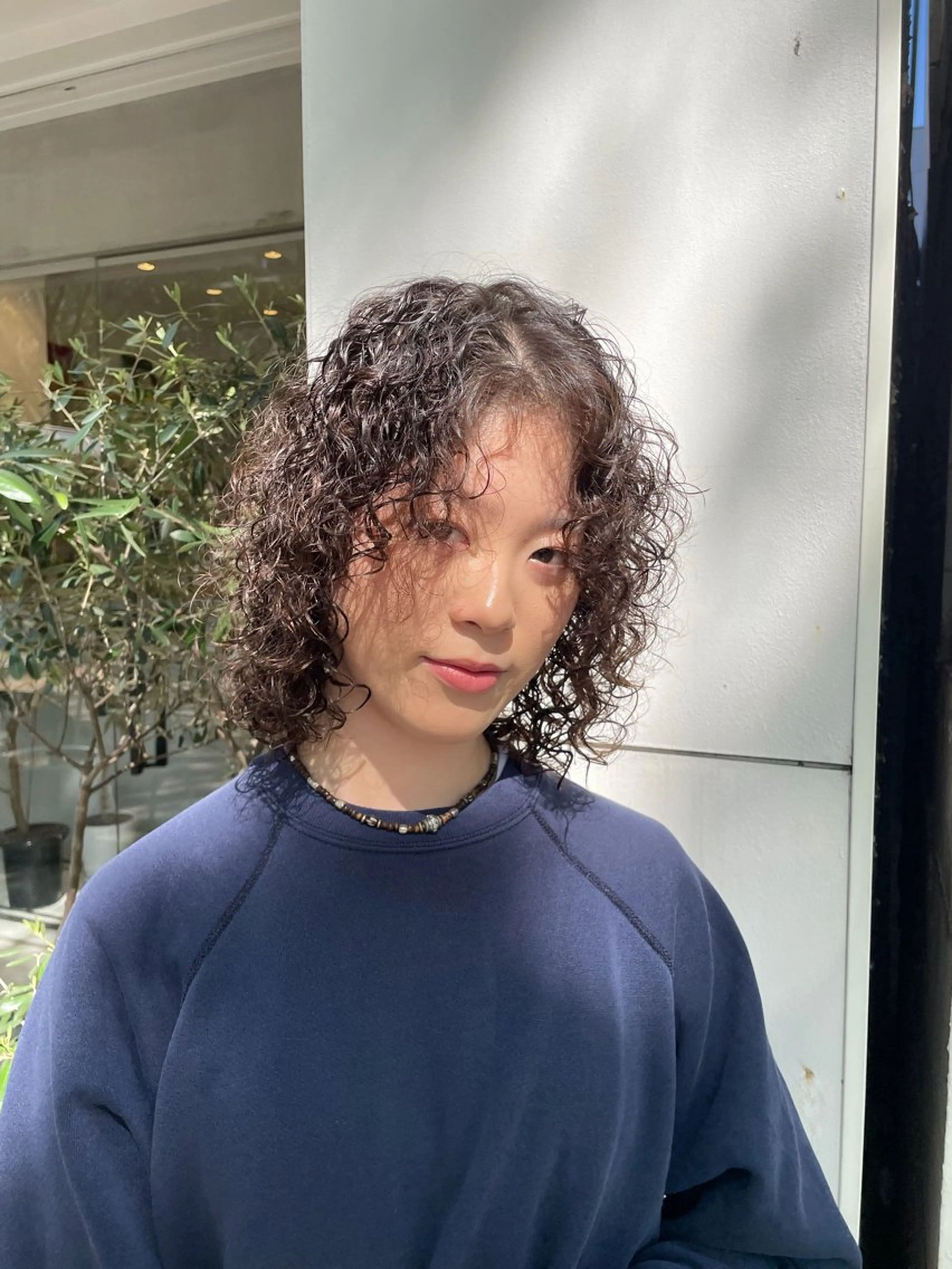 ミディアム パーマ ミディアムパーマ スパイラルパーマ 崎久保 優菜のヘアスタイル