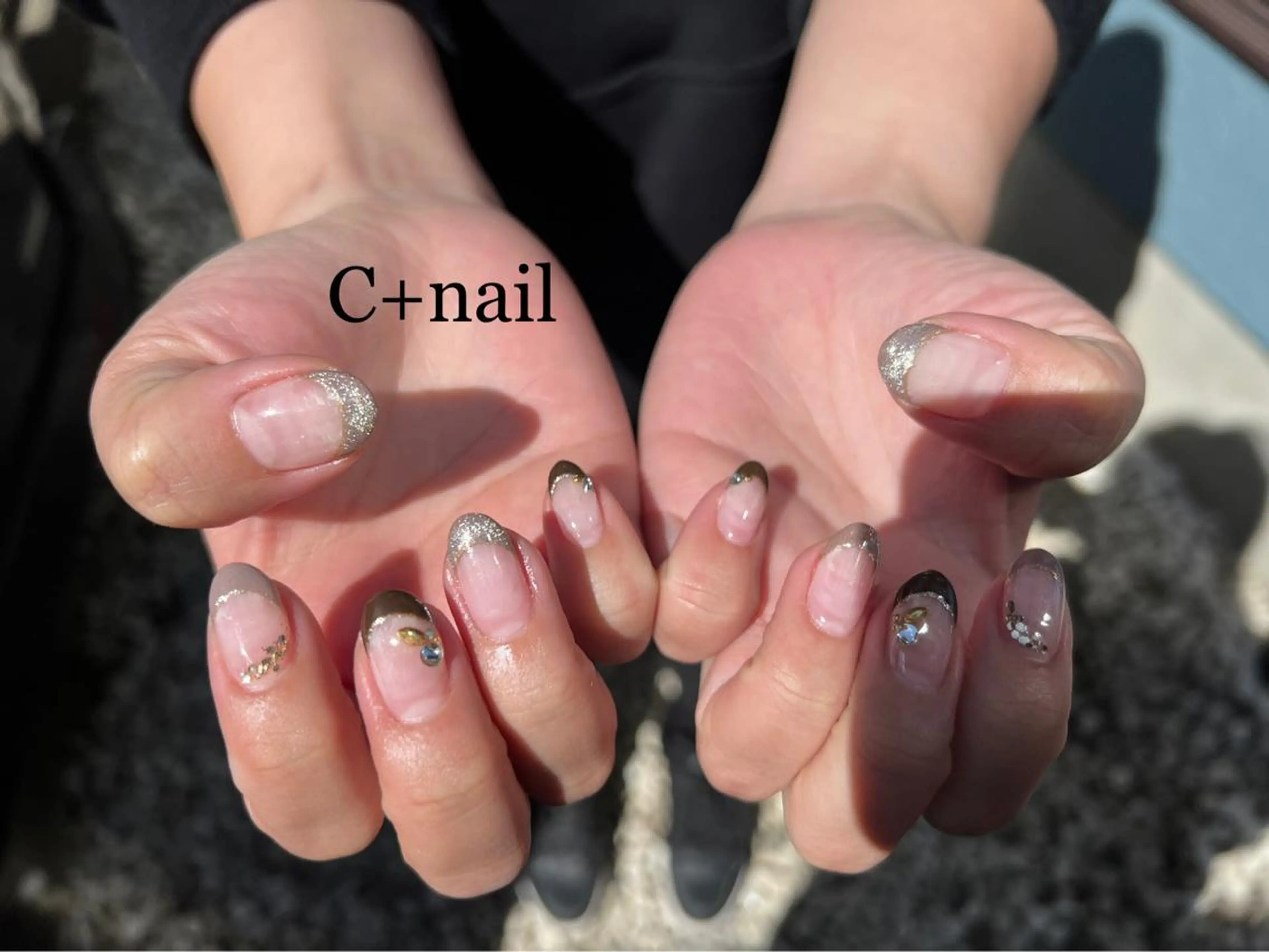 ネイル アートネイル フレンチネイル グラデーション キラキラネイル 韓国ネイル ハンドネイル ✴︎ C+nailのネイルデザイン