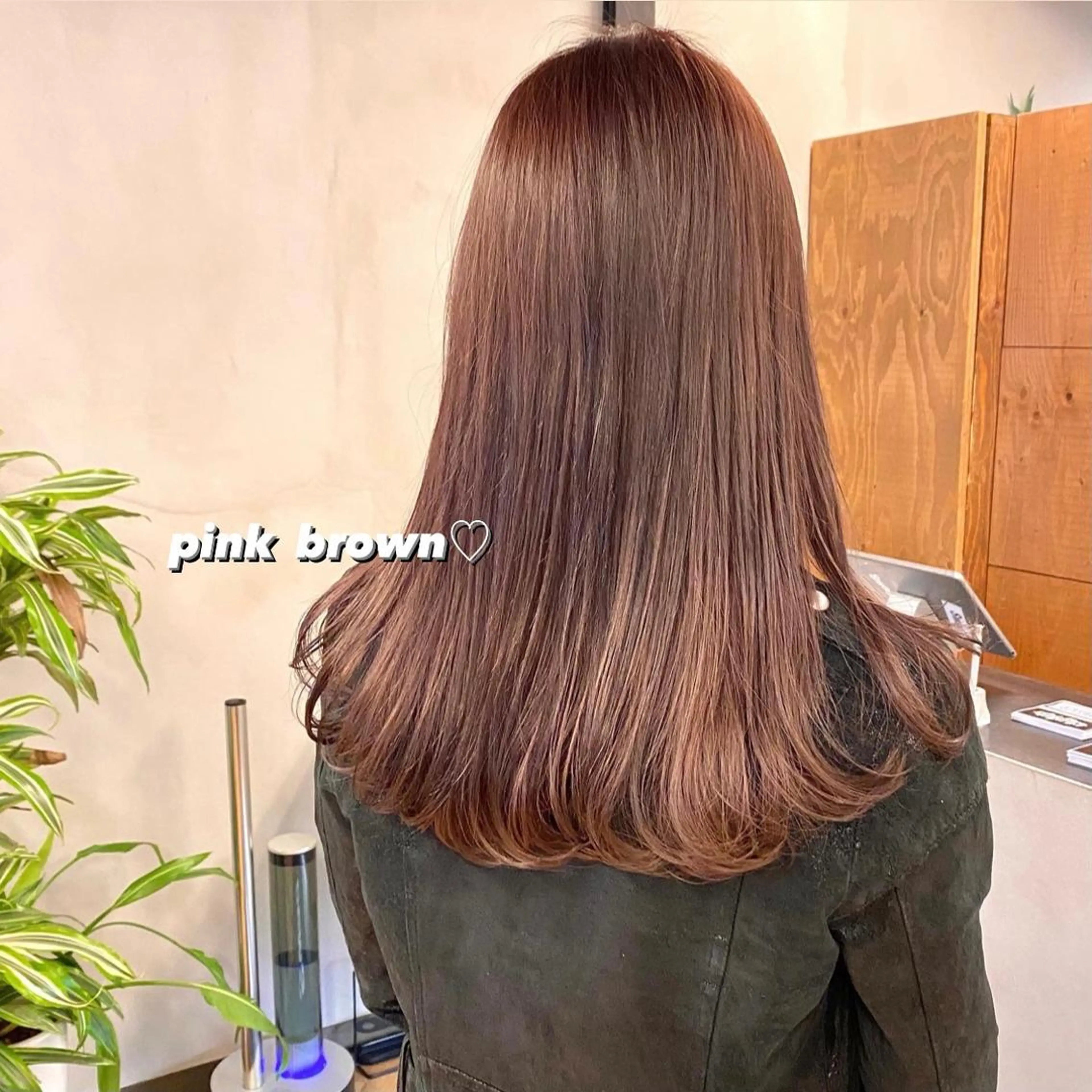 セミロング カラー パーマ ヘアアレンジ メンズ キッズ ネイル マツエク・マツパ ブラウン カット ヘアカラー トリートメント 前川 朋香のヘアスタイル