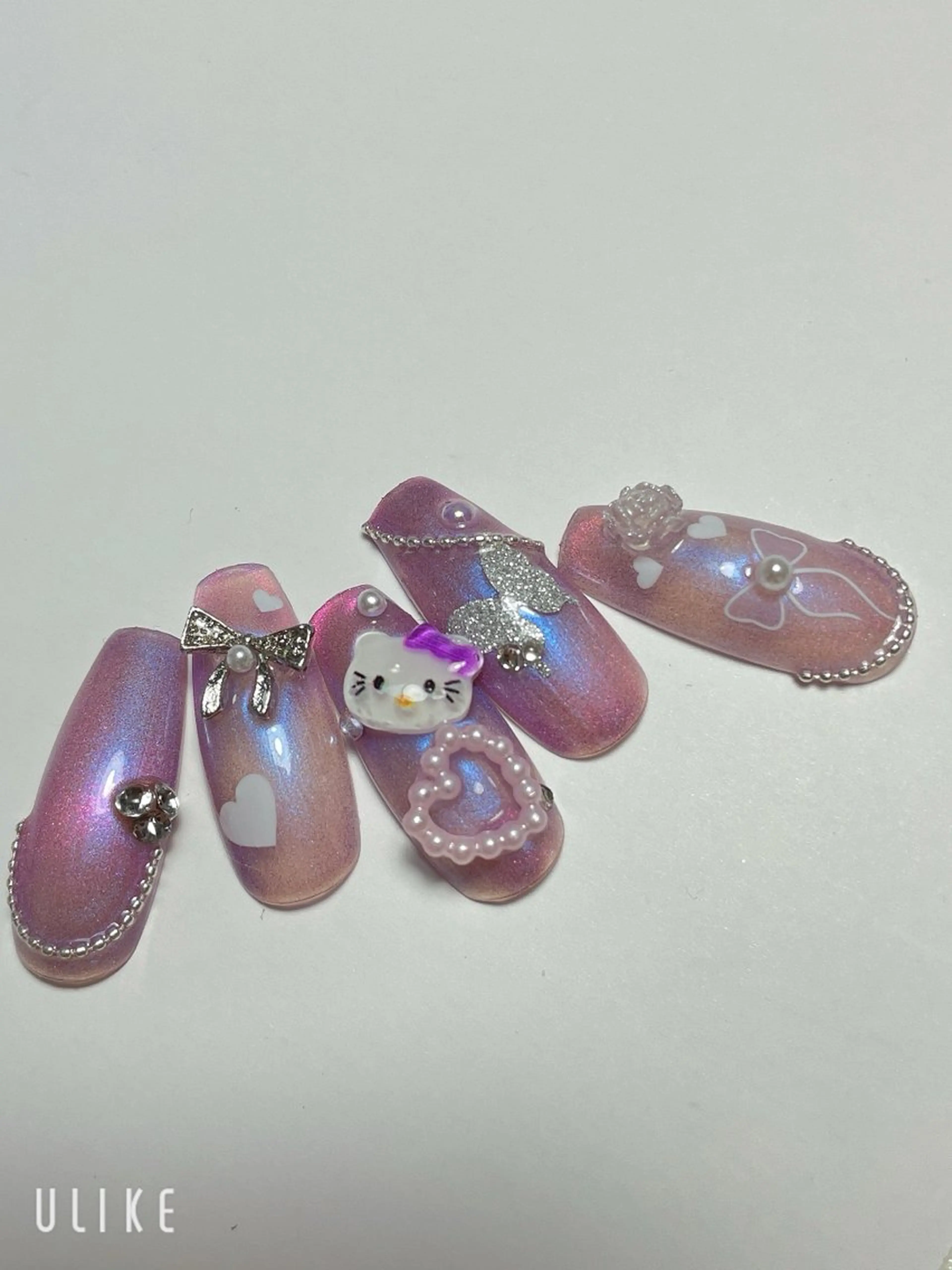 ネイル マグネットネイル Bavardage Nailのネイルデザイン