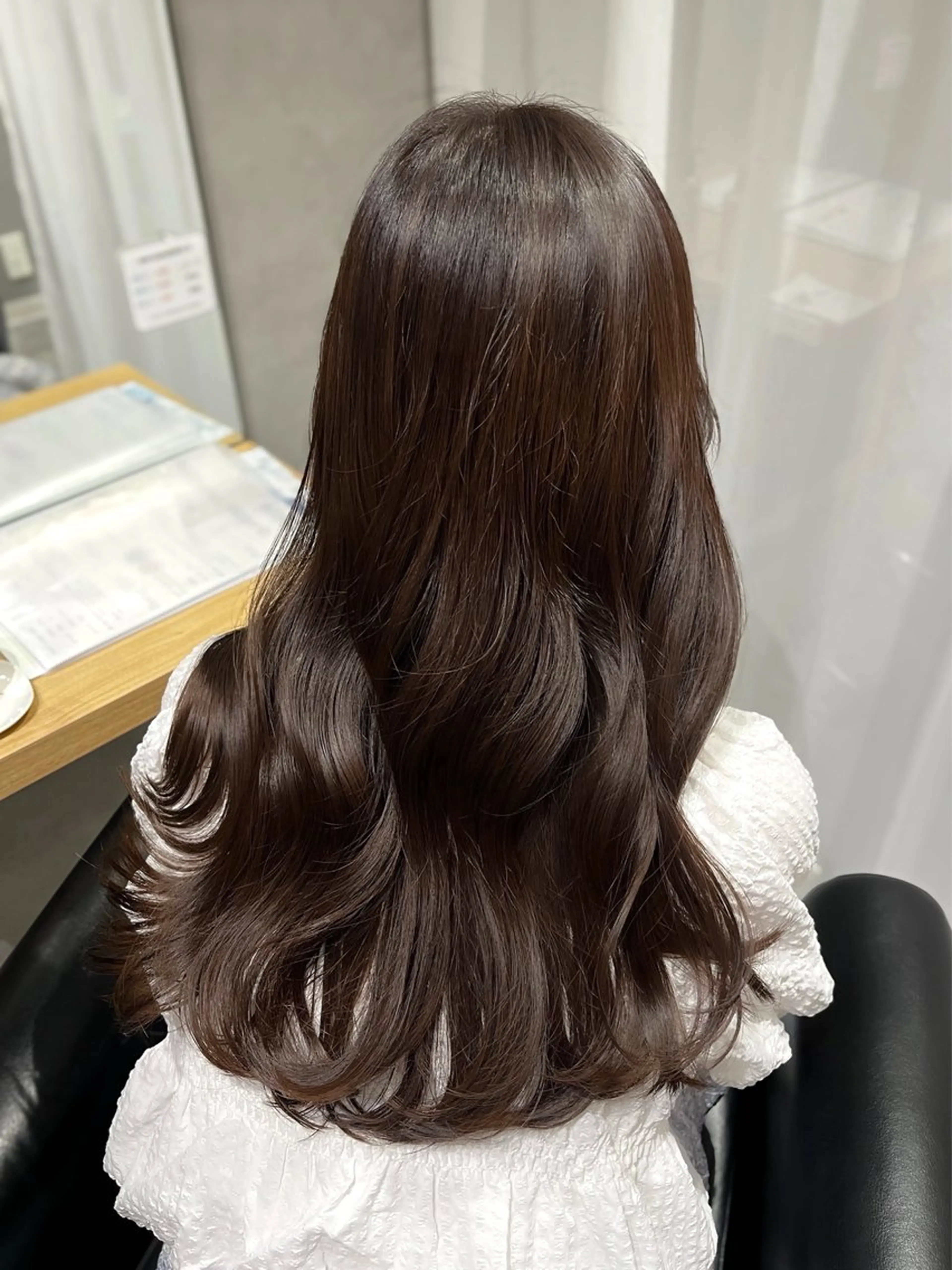 セミロング カット ヘアカラー 福本 梓のヘアスタイル