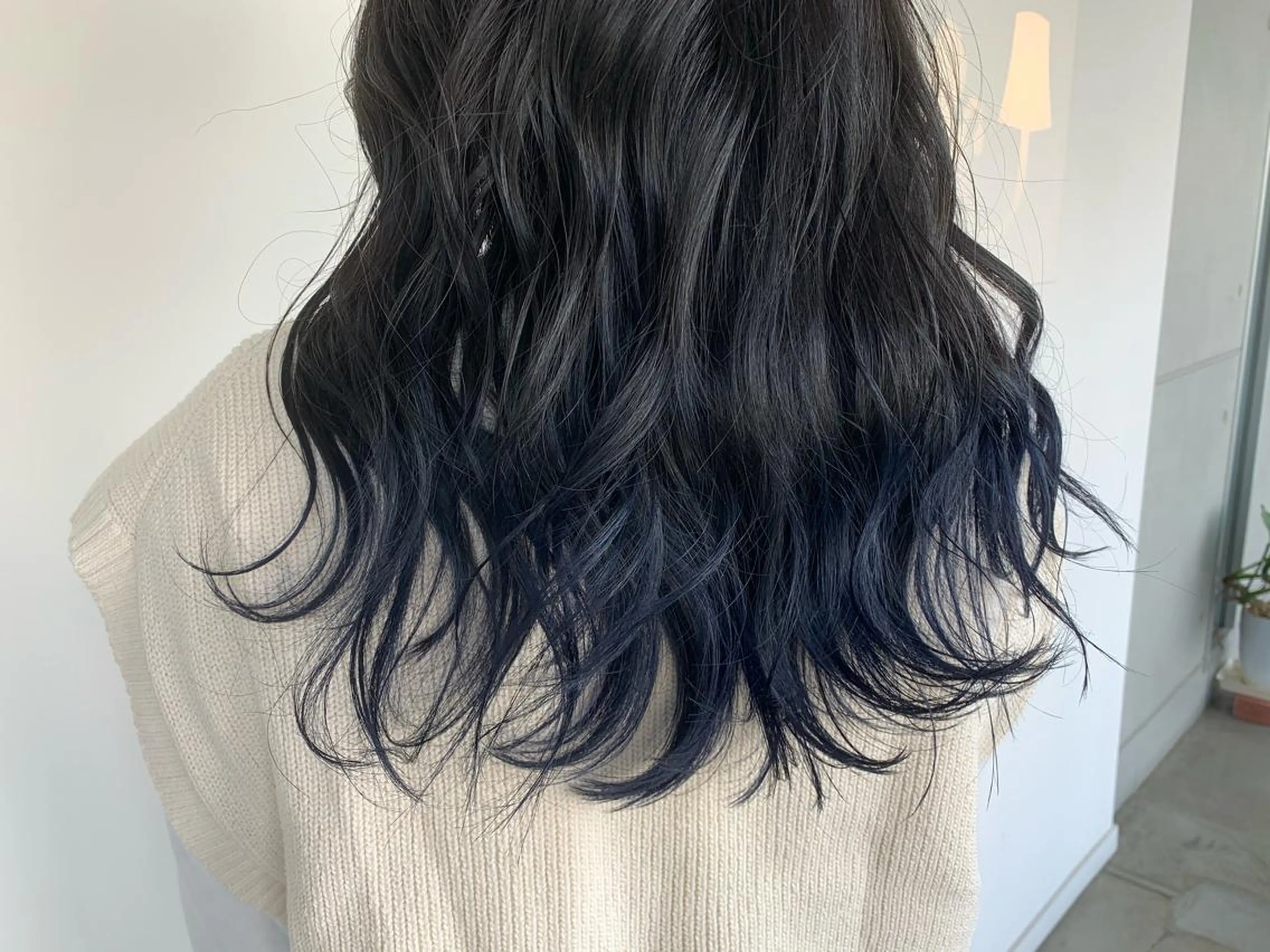 セミロング おせ ちさとのヘアスタイル