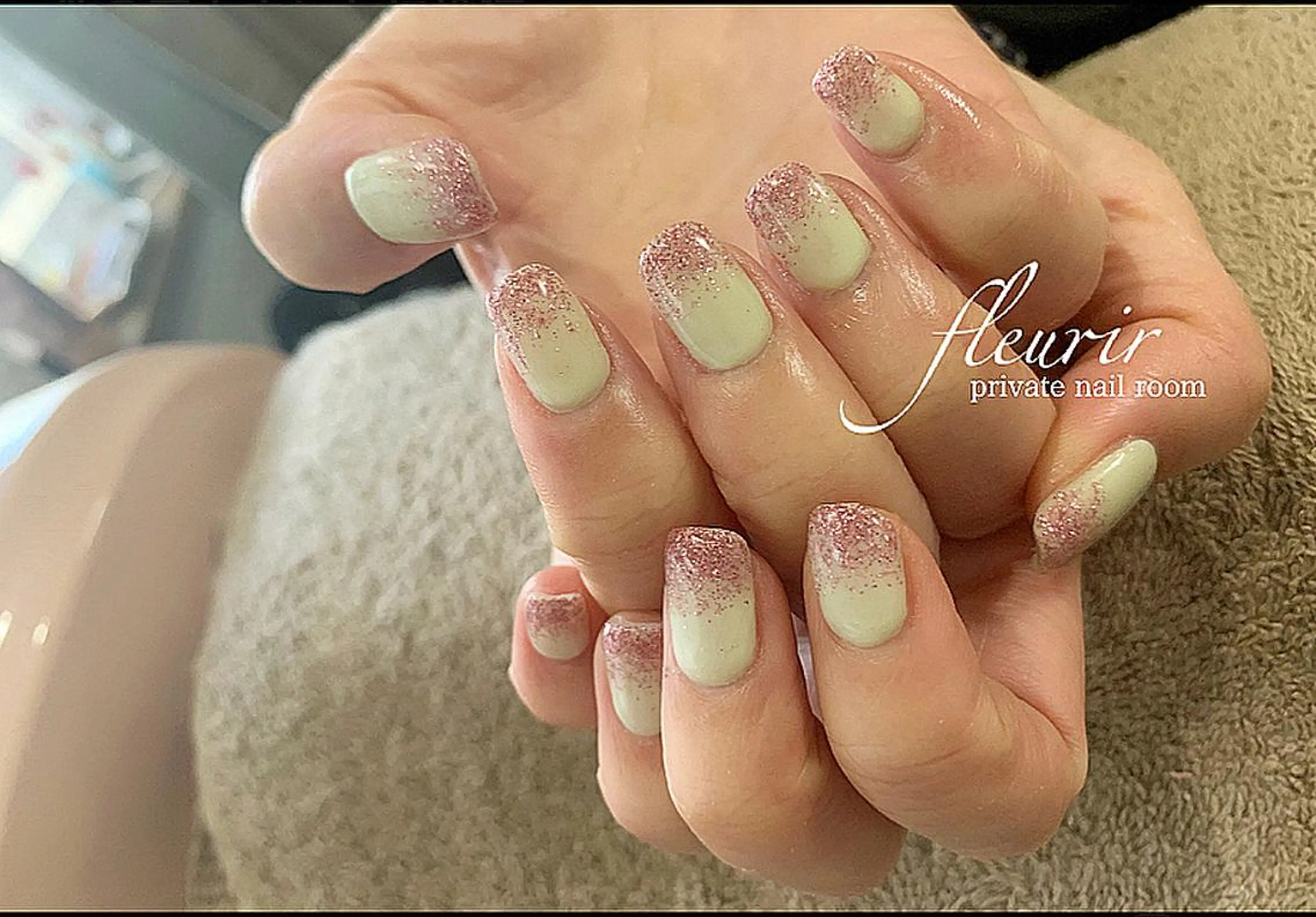 ネイル 桜ネイル グラデーション ラメ(グリッター) ラメグラデーション ピンク フルリール 【プライベートサロンのネイルデザイン