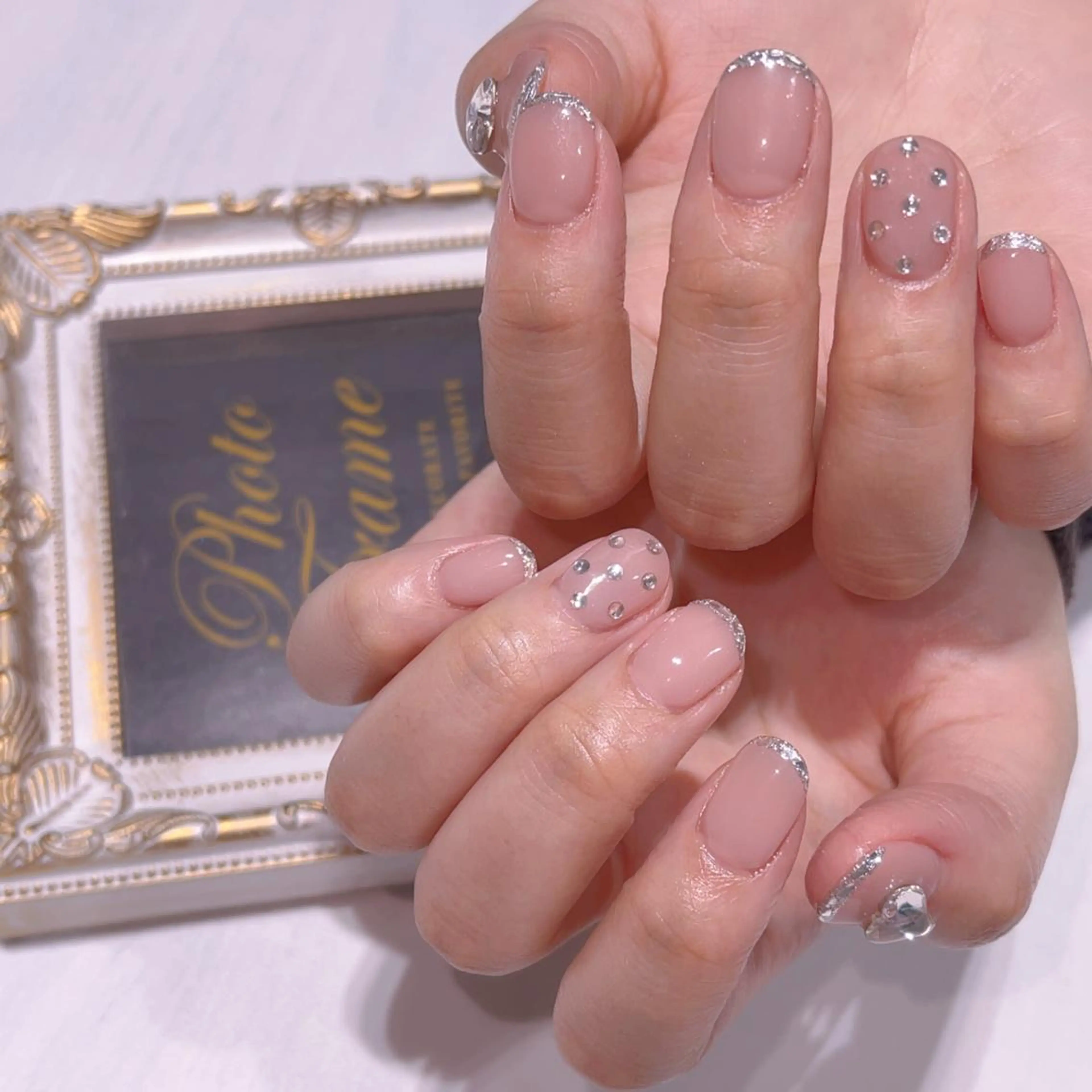 ネイル ハンドネイル Queens ciciのネイルデザイン