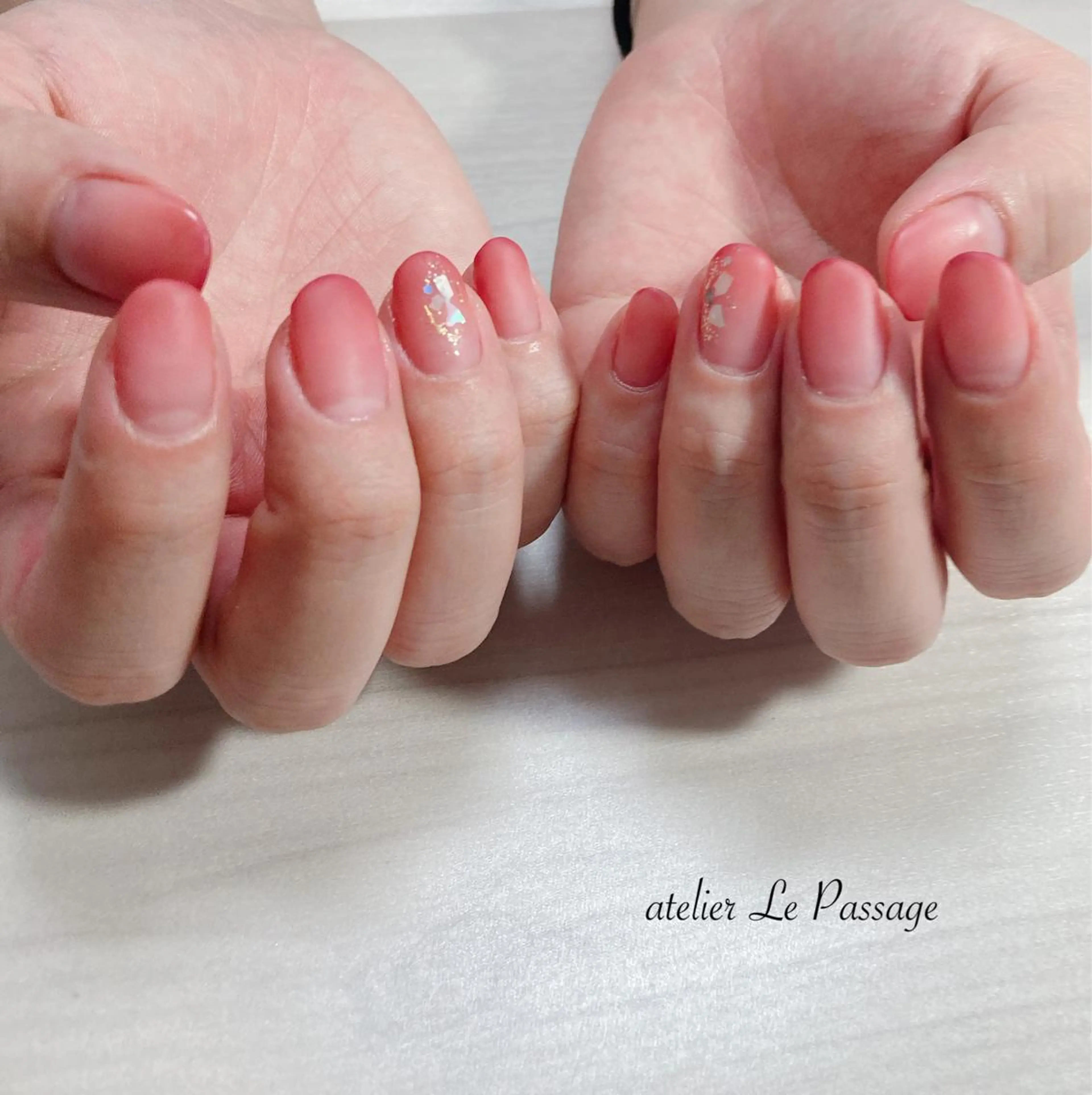 ネイル ジェルネイル グラデーション ラメ(グリッター) オフィスネイル ワンカラーネイル ハンドネイル h nakatsukaのネイルデザイン